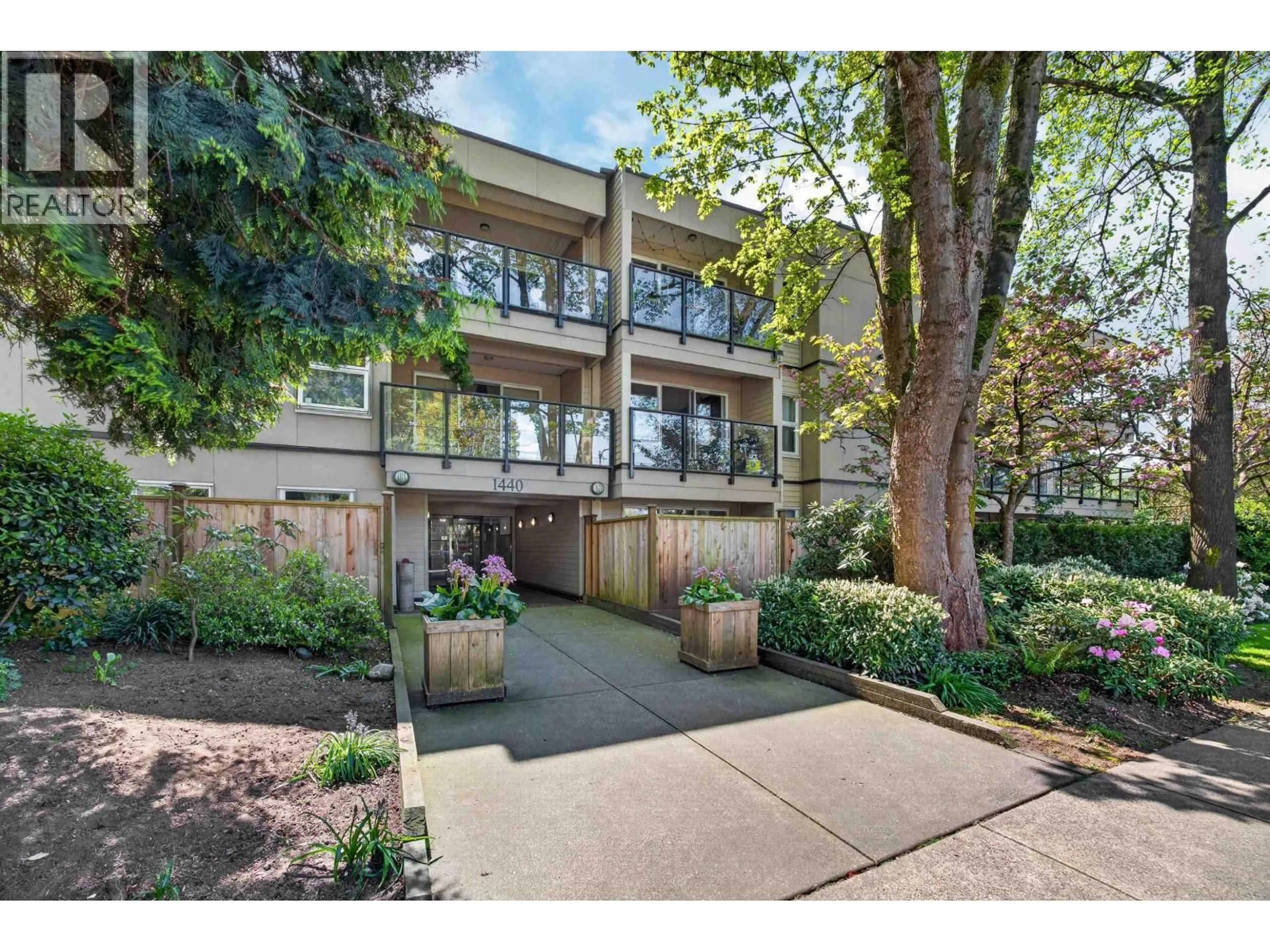 Unknown for 105 - 1440 BROADWAY, Vancouver British Columbia V5N5P2