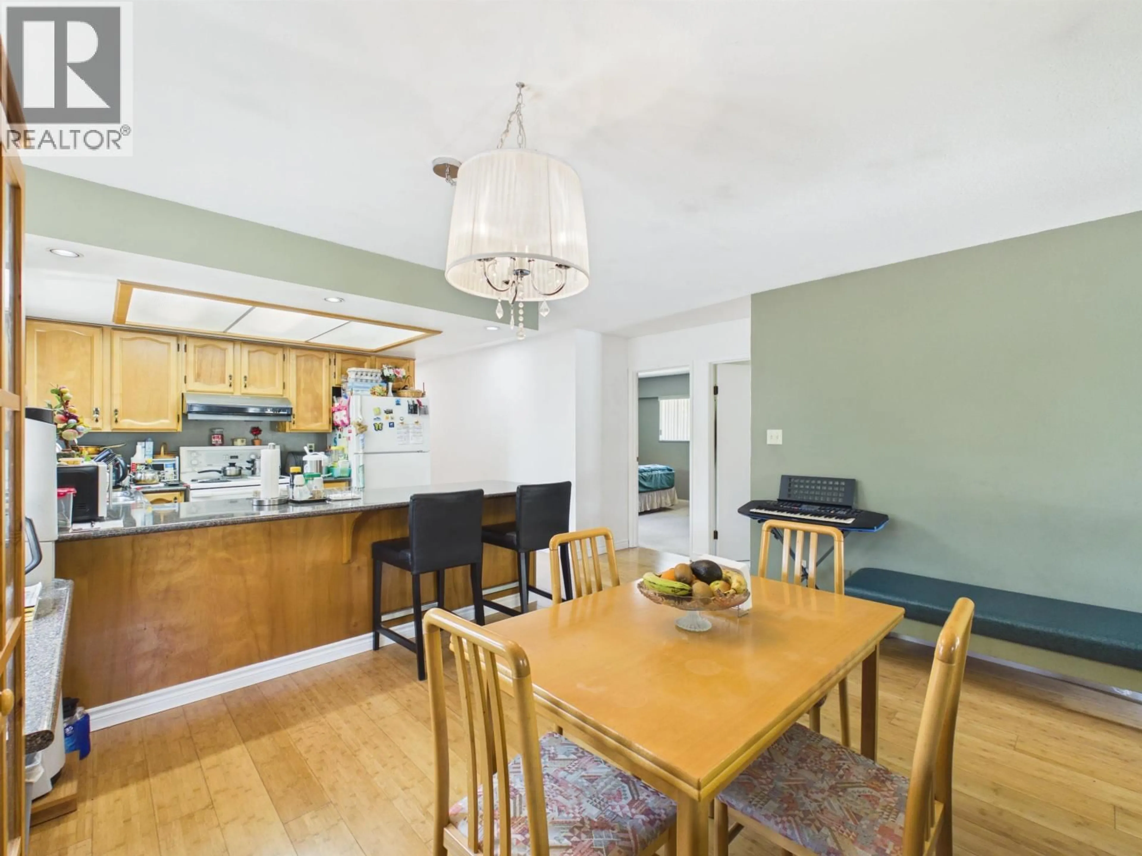 Dining room, wood/laminate floor for 2480 MCLENNAN AVENUE, Richmond British Columbia V6X2N7