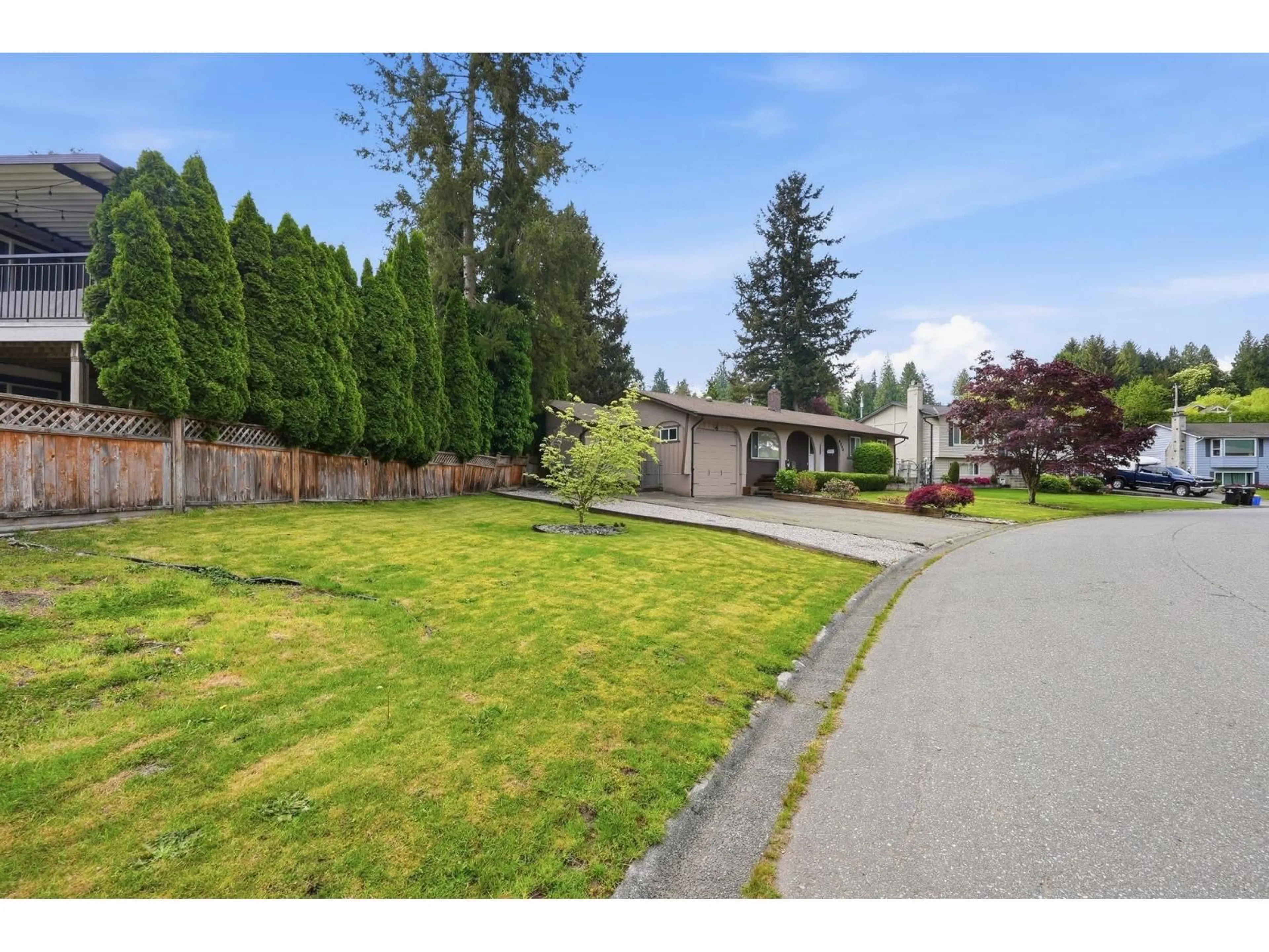 A pic from outside/outdoor area/front of a property/back of a property/a pic from drone, street for 4774 206A STREET, Langley British Columbia V3A6N8