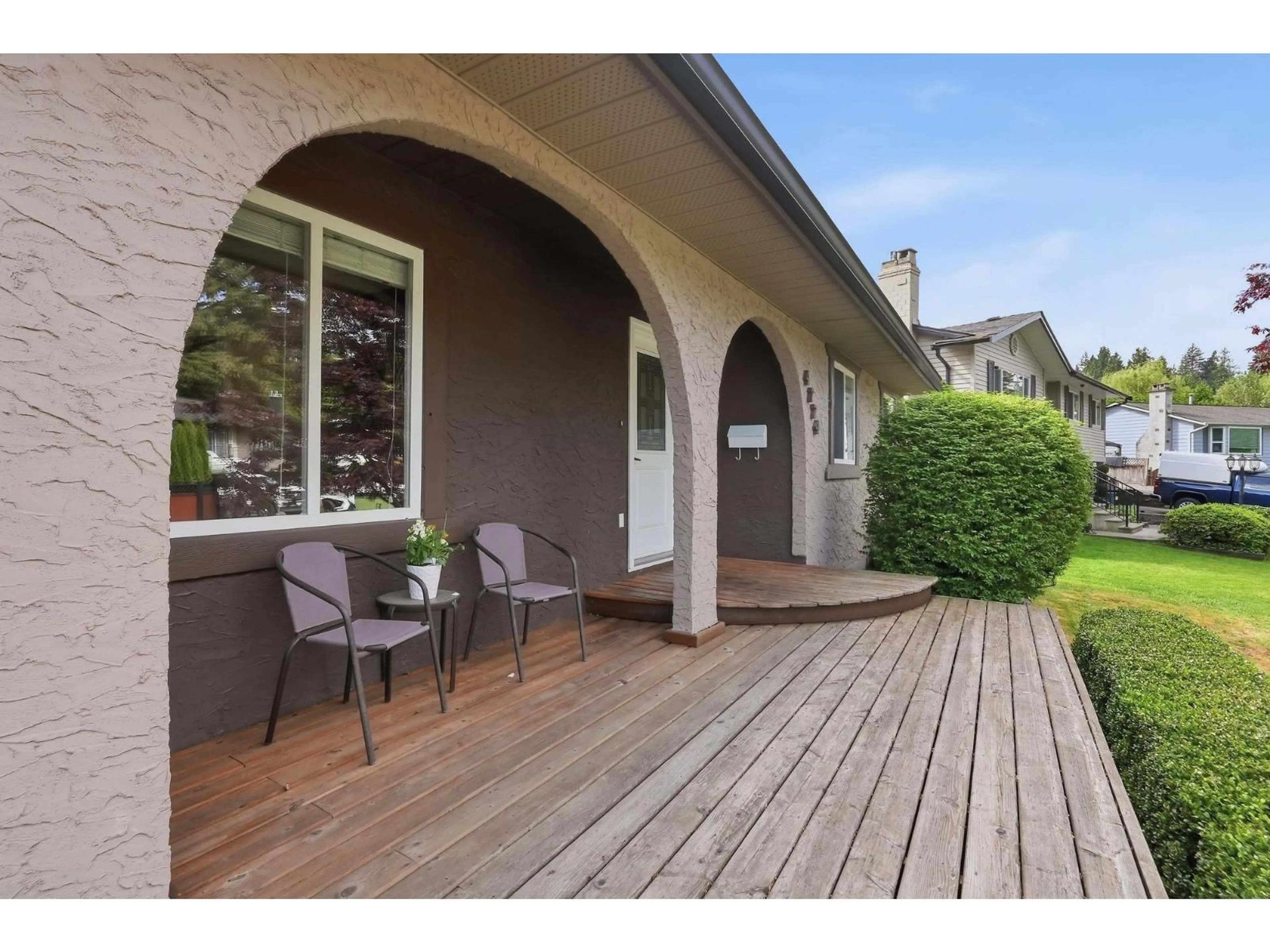Patio, street for 4774 206A STREET, Langley British Columbia V3A6N8
