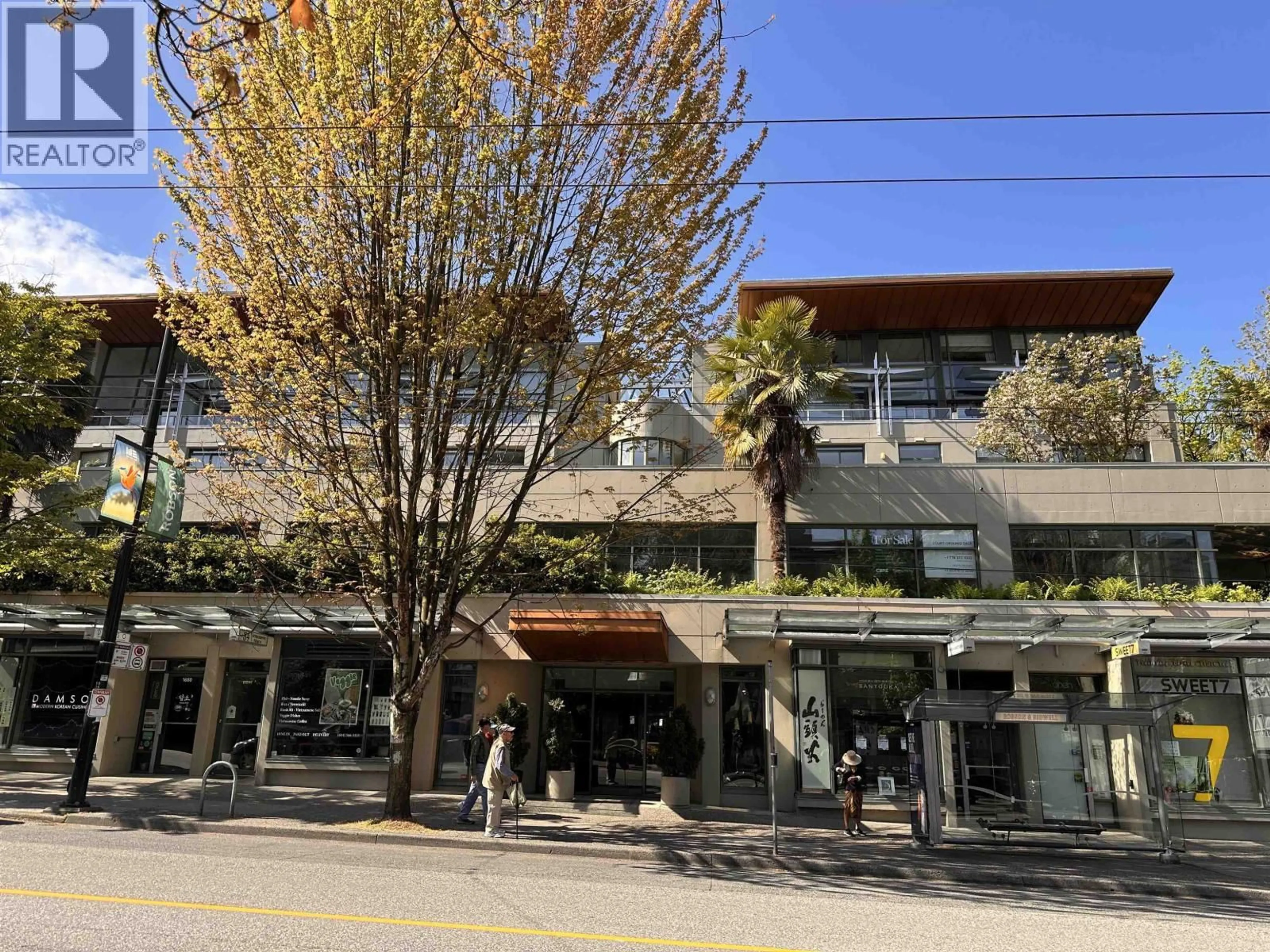Unknown for 214 - 1688 ROBSON STREET, Vancouver British Columbia V6G1C7