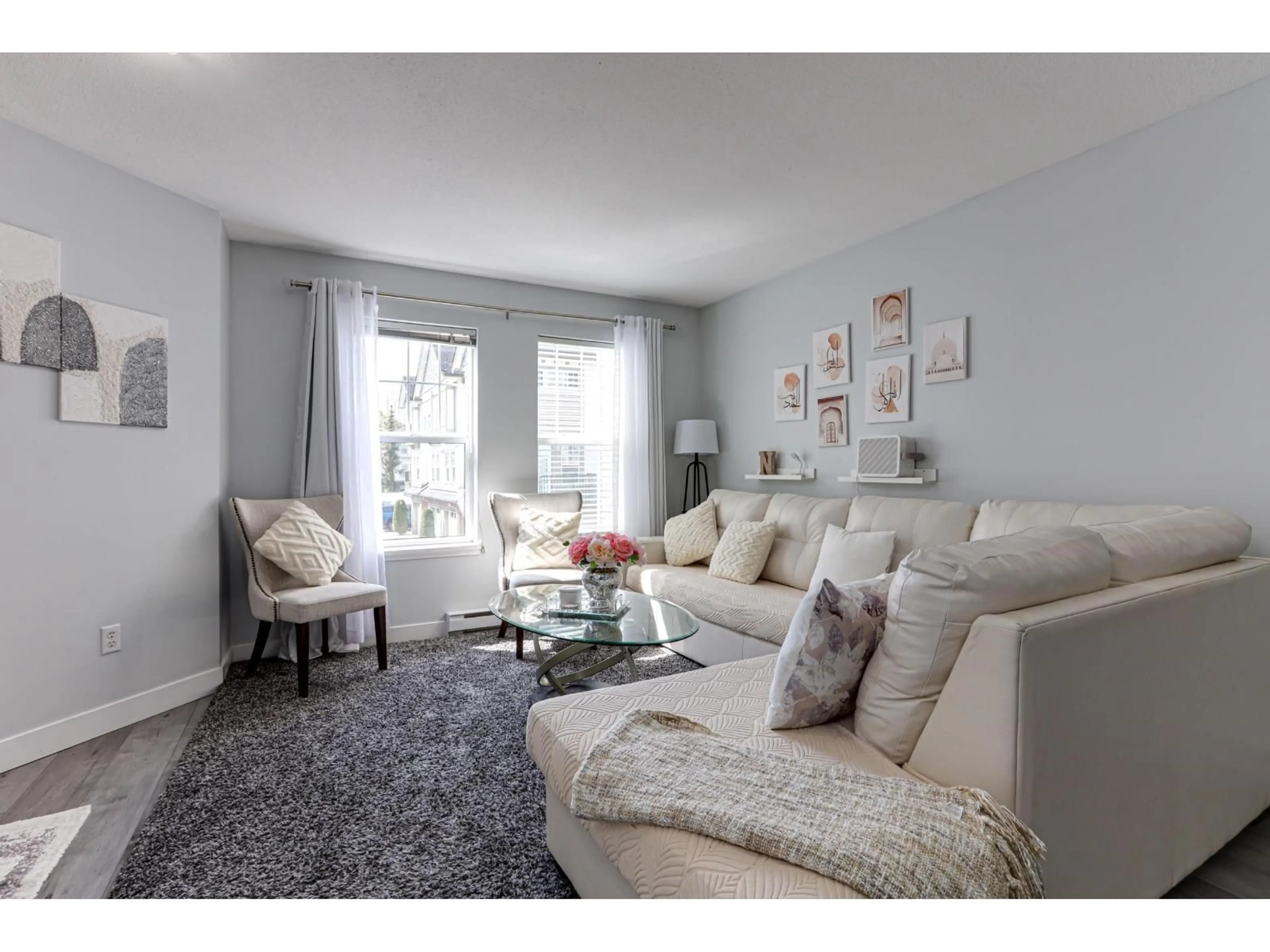 Living room with furniture, unknown for 19 - 8638 159 STREET, Surrey British Columbia V4N5P7