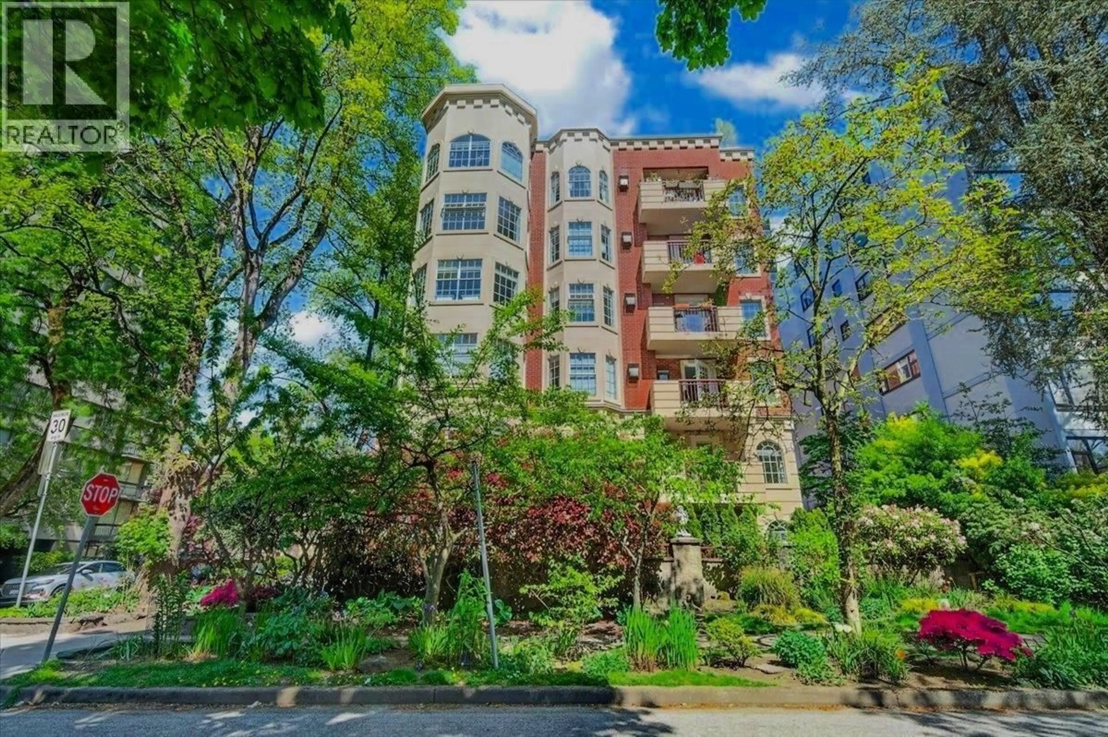 Unknown for 101 - 888 BUTE STREET, Vancouver British Columbia V6E1Y5