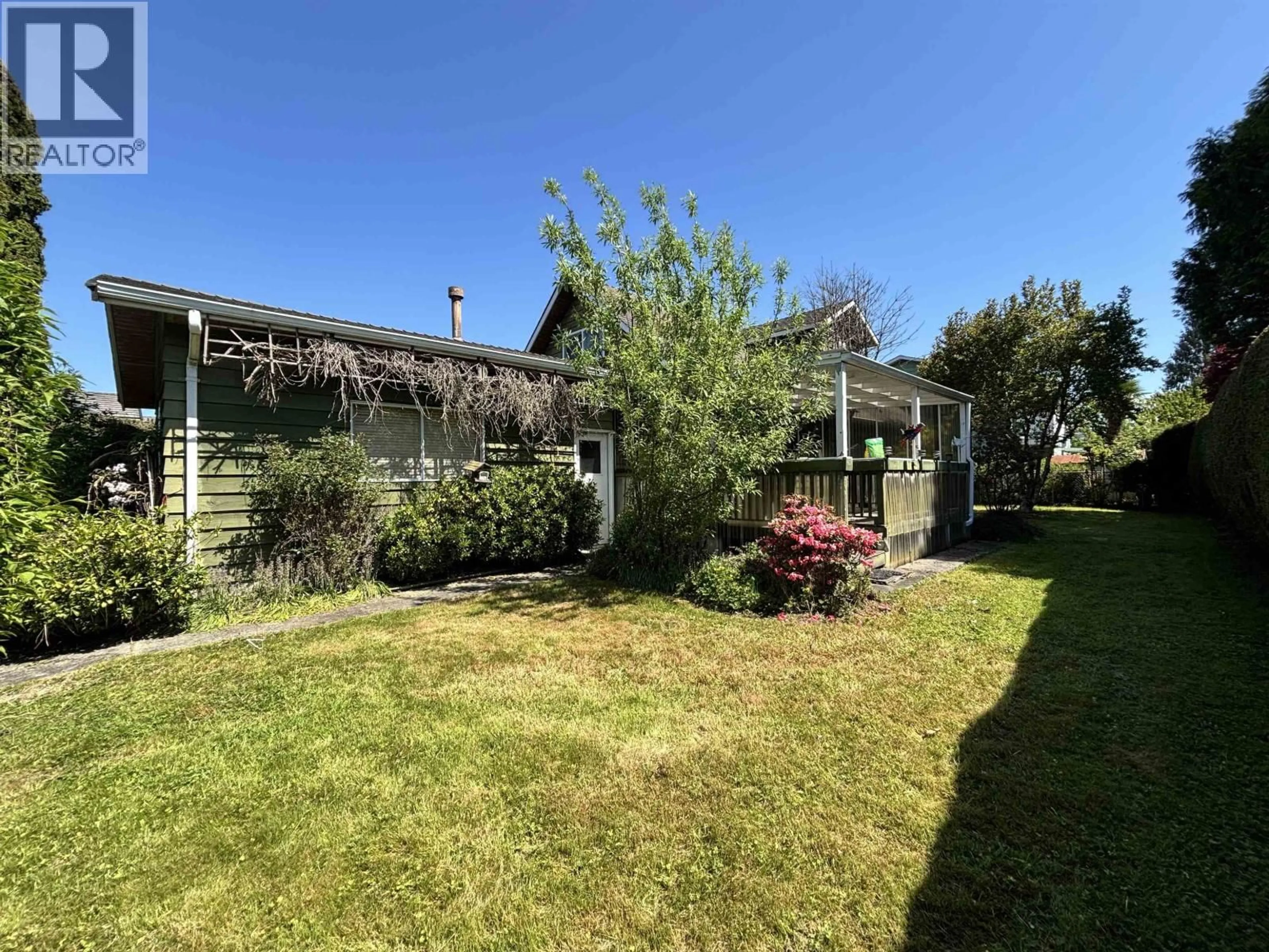 A pic from outside/outdoor area/front of a property/back of a property/a pic from drone, street for 4740 MCLURE AVENUE, Richmond British Columbia V7C4J9
