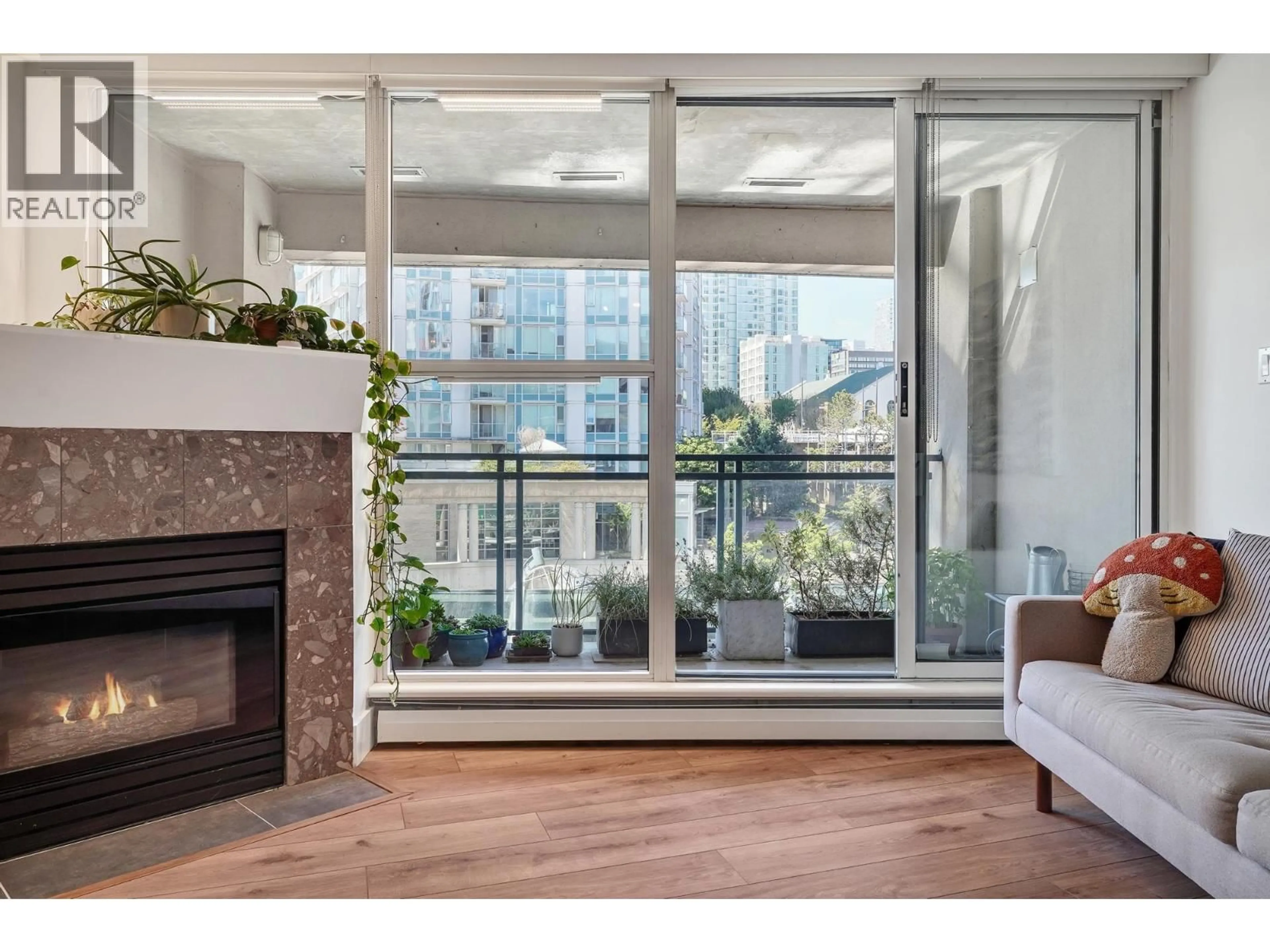 Unknown for 306 - 183 KEEFER PLACE, Vancouver British Columbia V6B6B9