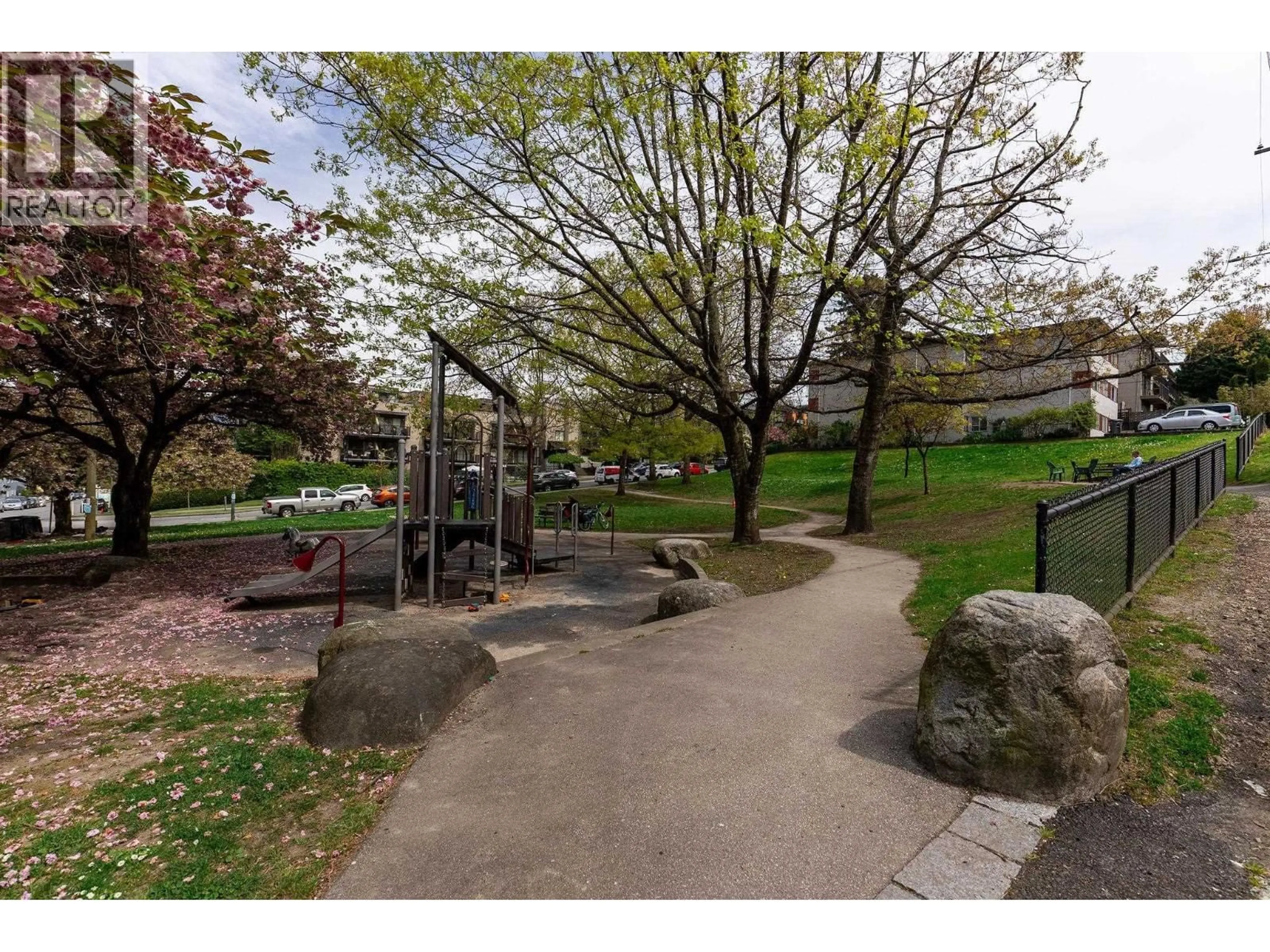 Patio, unknown for 832 SALSBURY DRIVE, Vancouver British Columbia V5L4A2