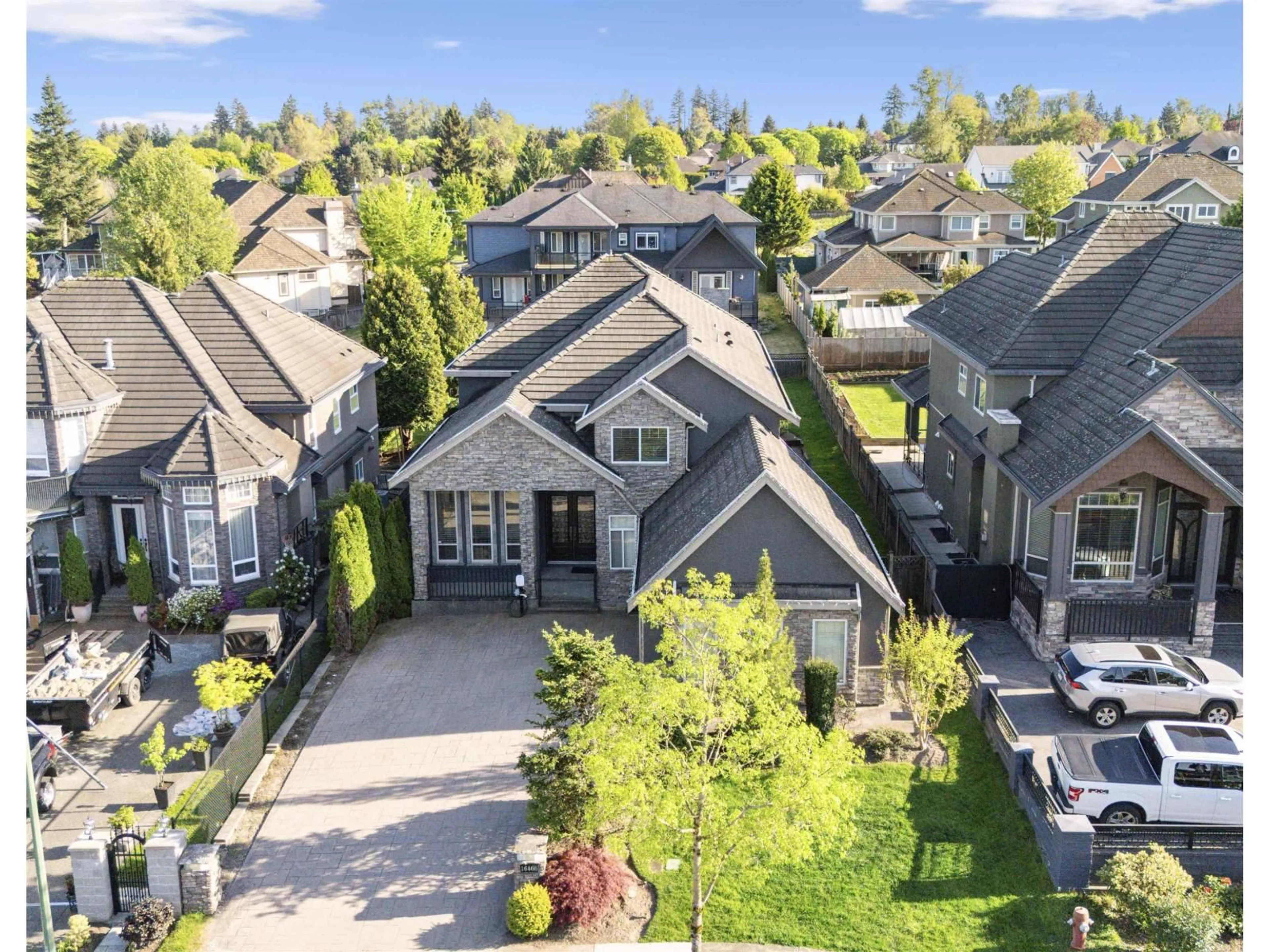 A pic from outside/outdoor area/front of a property/back of a property/a pic from drone, mountain view for 16466 87A AVENUE, Surrey British Columbia V4N1E7