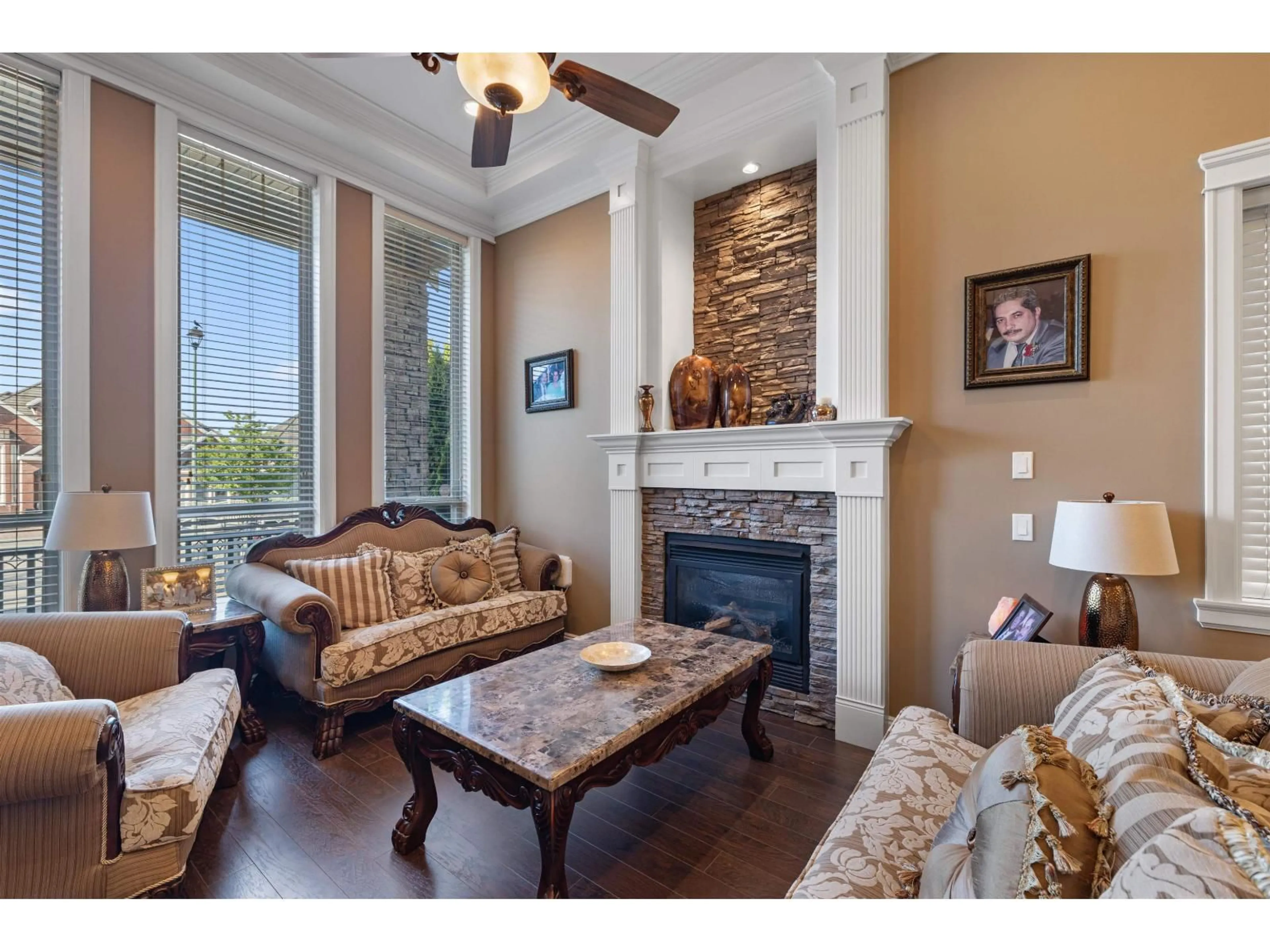 Living room with furniture, unknown for 16466 87A AVENUE, Surrey British Columbia V4N1E7