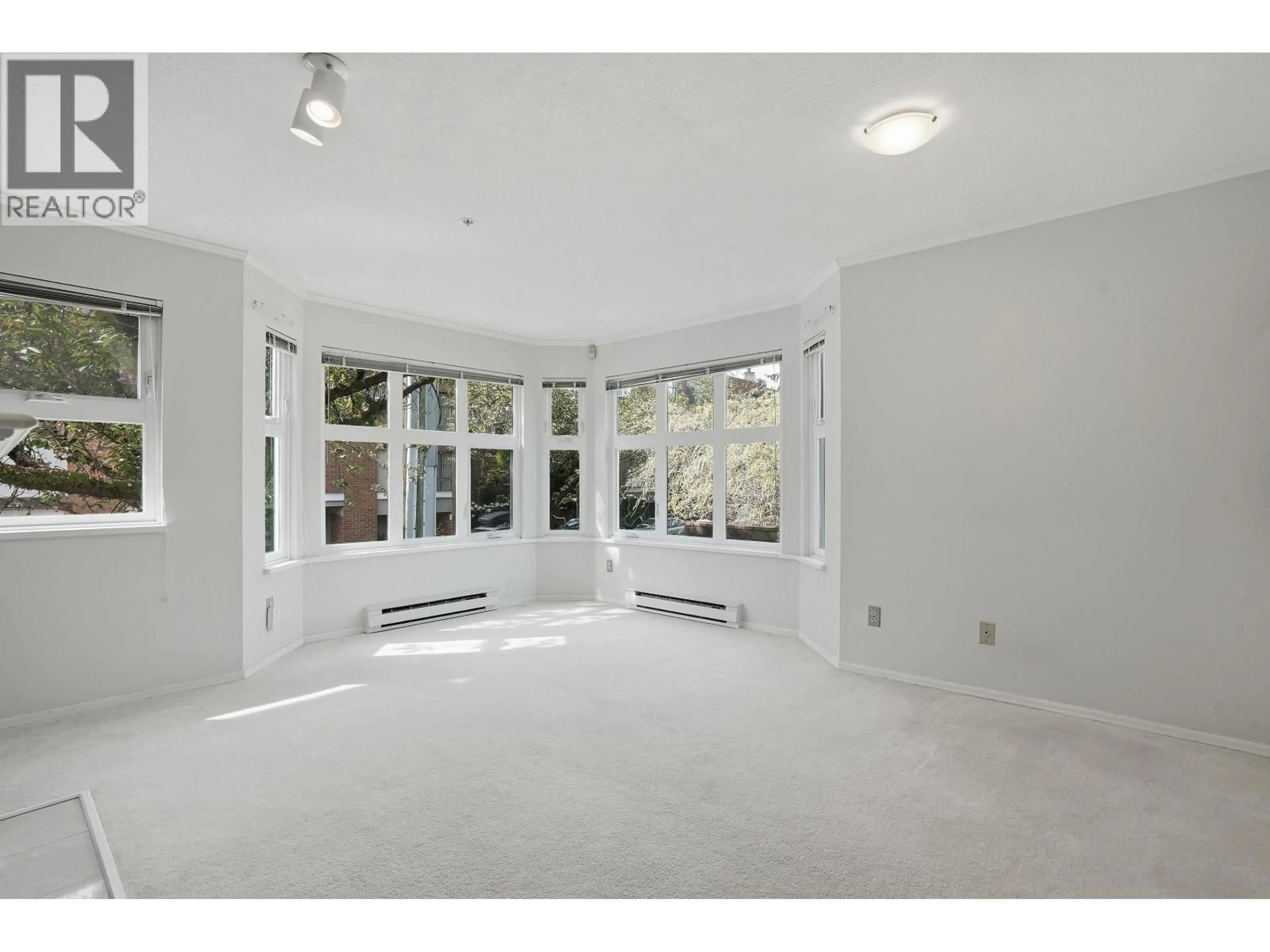 Unknown for 737 7TH AVENUE, Vancouver British Columbia V5Z1B9