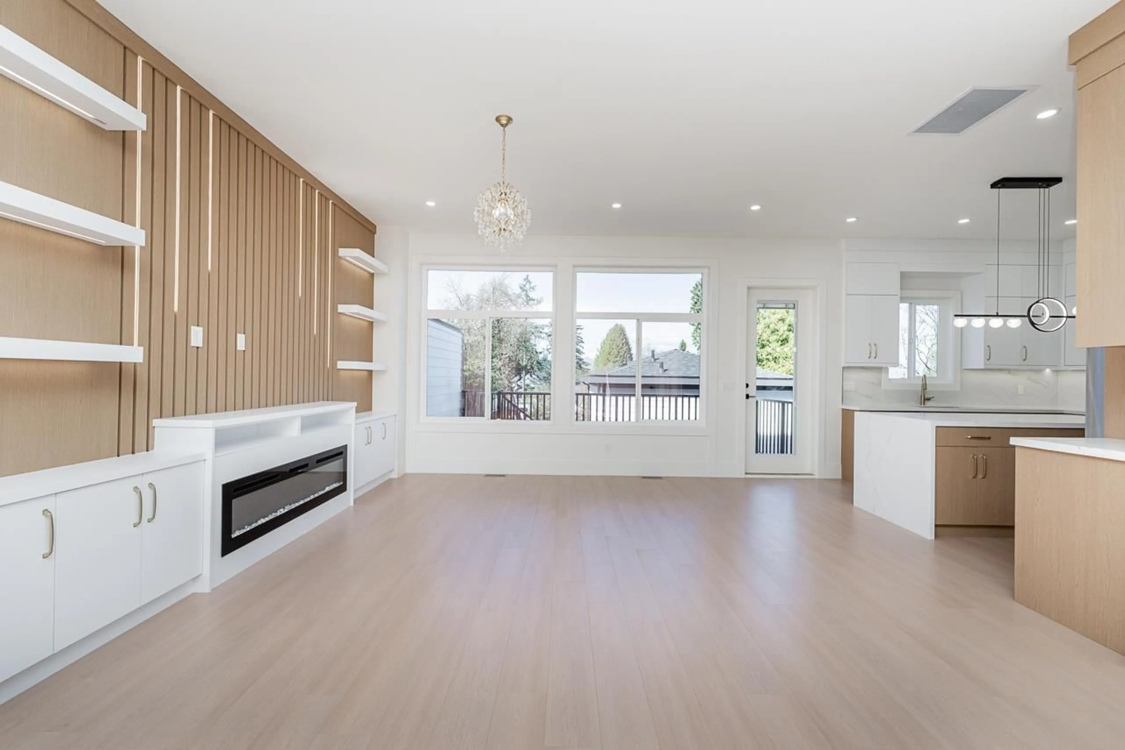 Unknown for 2 - 14259 PARK DRIVE, Surrey British Columbia V3R5P1