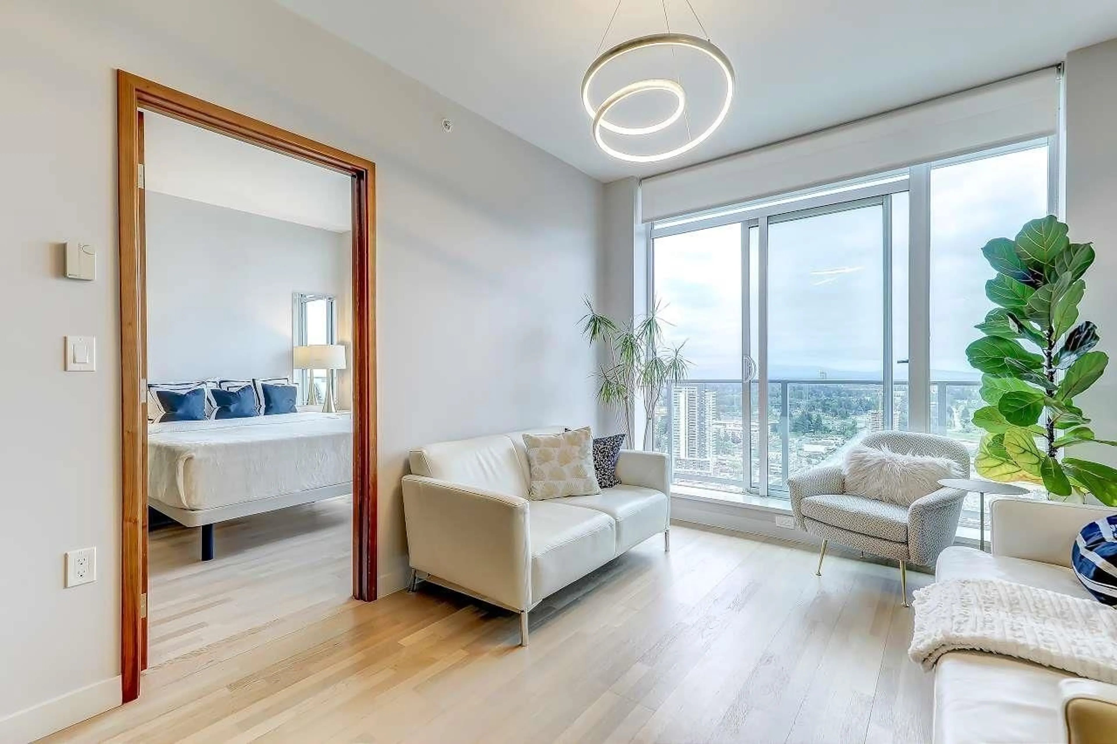 Living room with furniture, unknown for 3904 - 13495 CENTRAL AVENUE, Surrey British Columbia V3T0K2