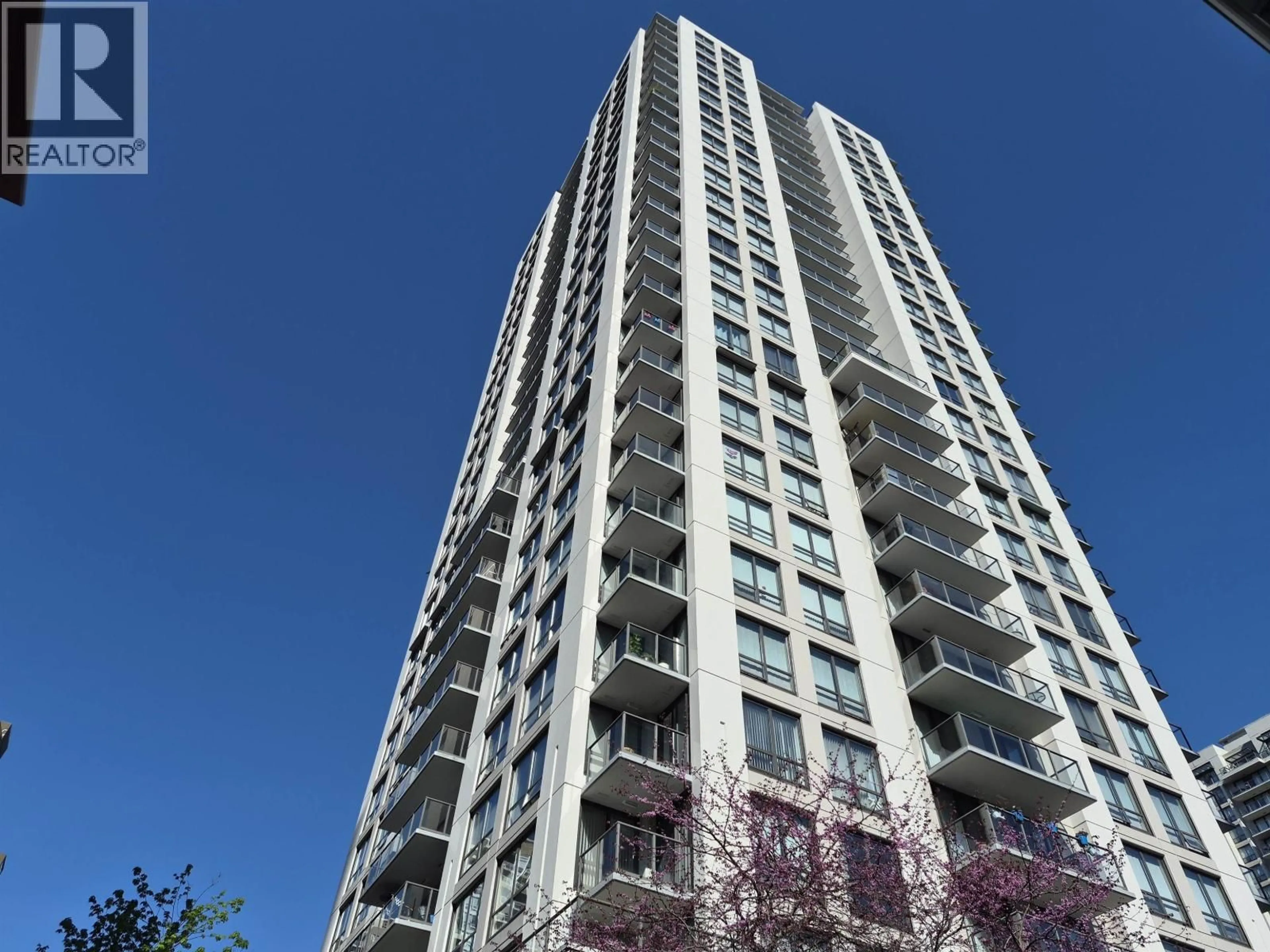 A pic from outside/outdoor area/front of a property/back of a property/a pic from drone, building for 1703 - 2979 GLEN DRIVE, Coquitlam British Columbia V3B0B2