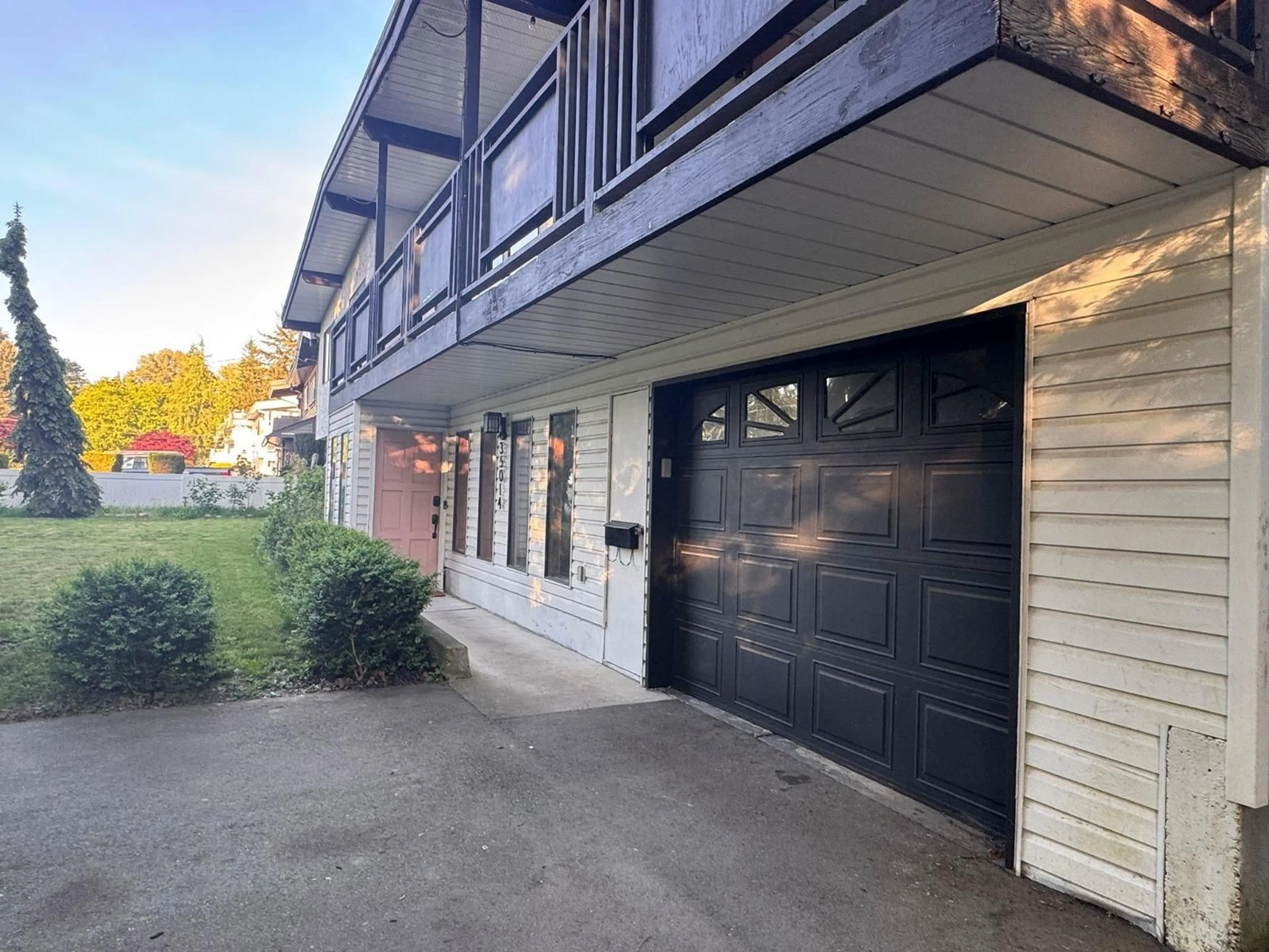Unknown for 35014 HIGH DRIVE, Abbotsford British Columbia V2S4P6