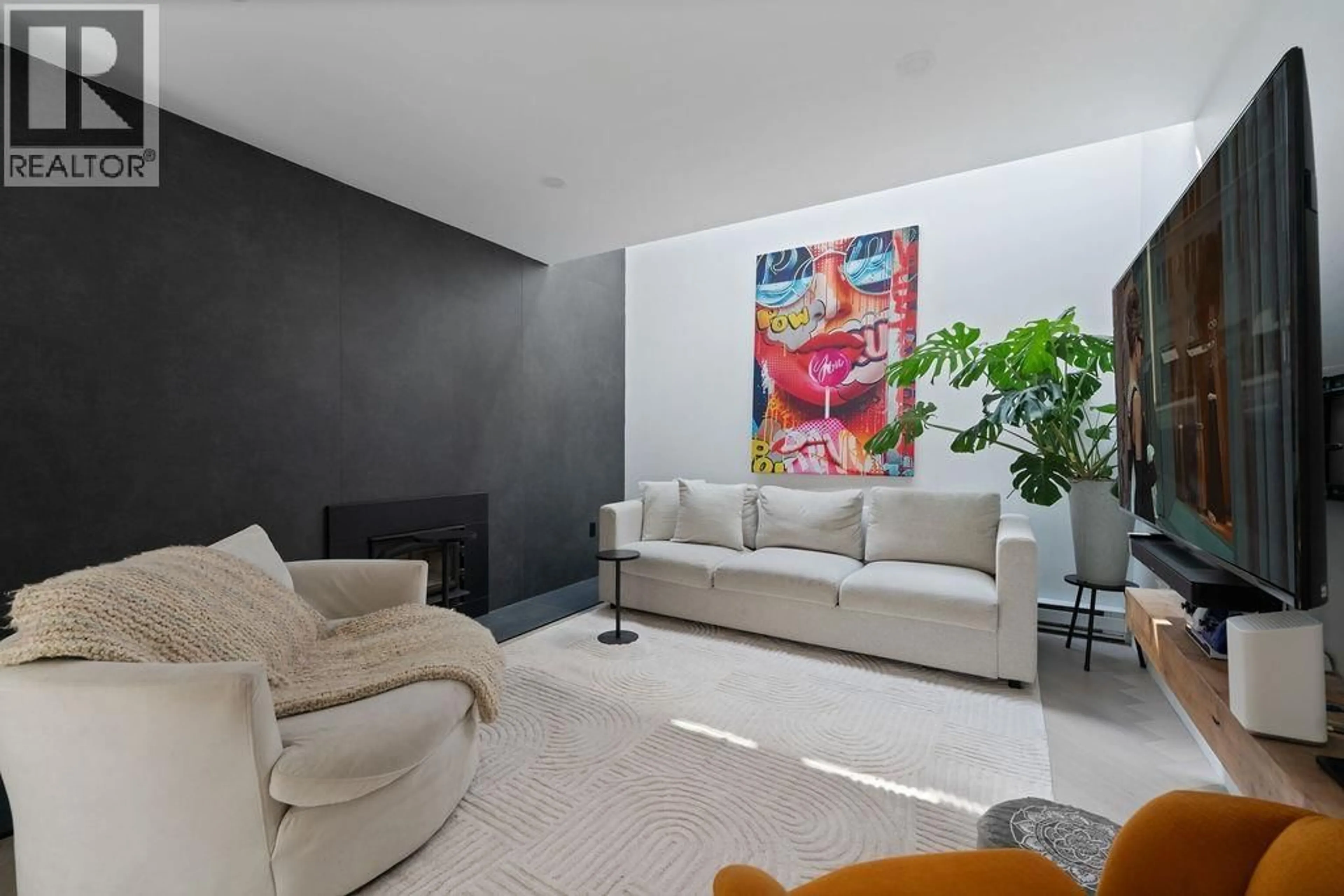 Living room with furniture, unknown for 104 - 1279 NICOLA STREET, Vancouver British Columbia V6G2E8