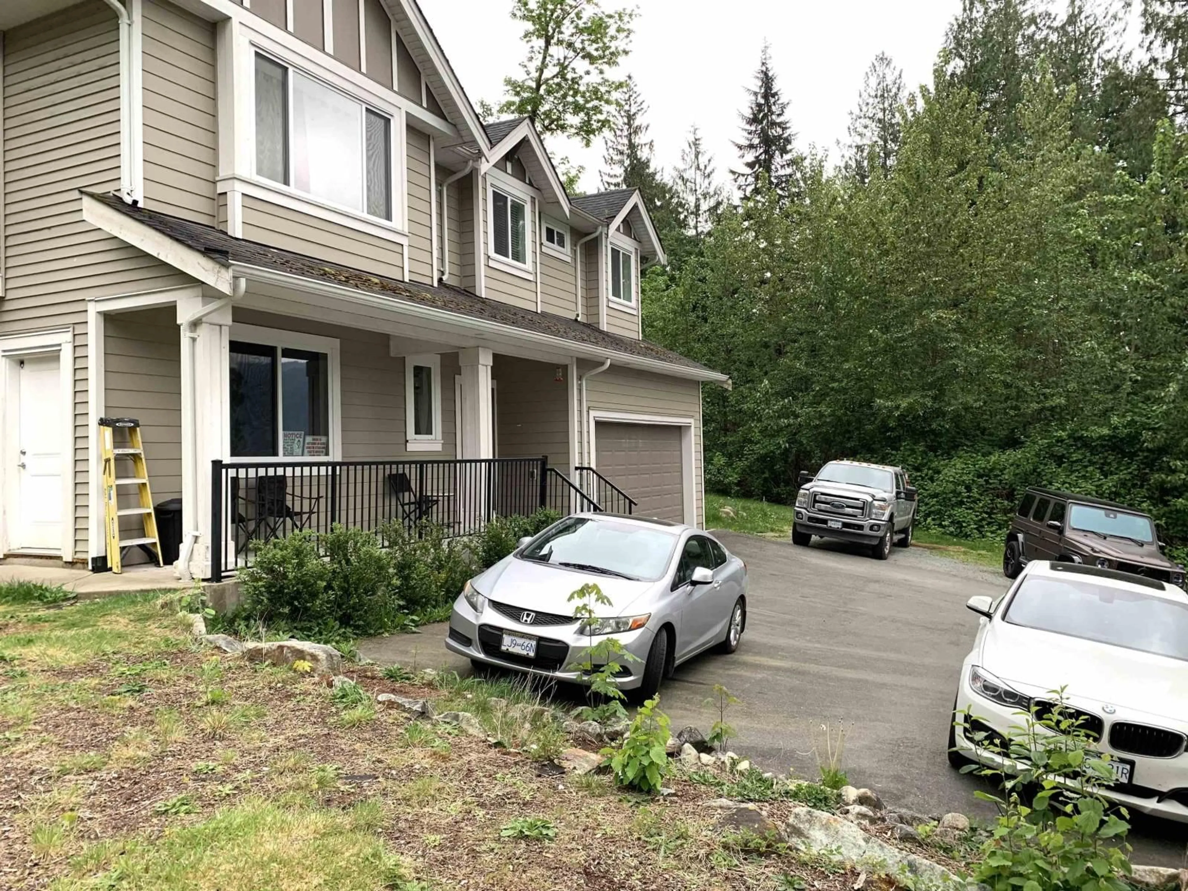 A pic from outside/outdoor area/front of a property/back of a property/a pic from drone, street for 10710 SYLVESTER ROAD, Mission British Columbia V2V4J1
