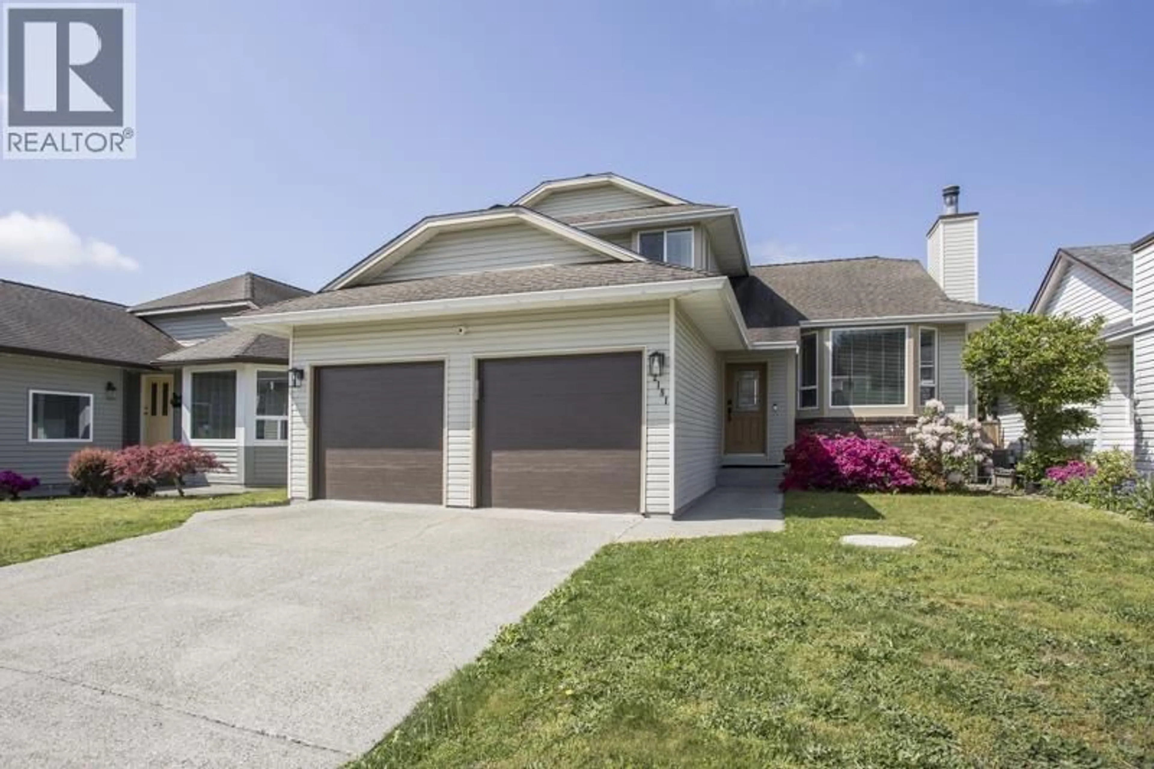 Home with vinyl exterior material, street for 12181 CHESTNUT CRESCENT, Pitt Meadows British Columbia V3Y2C8