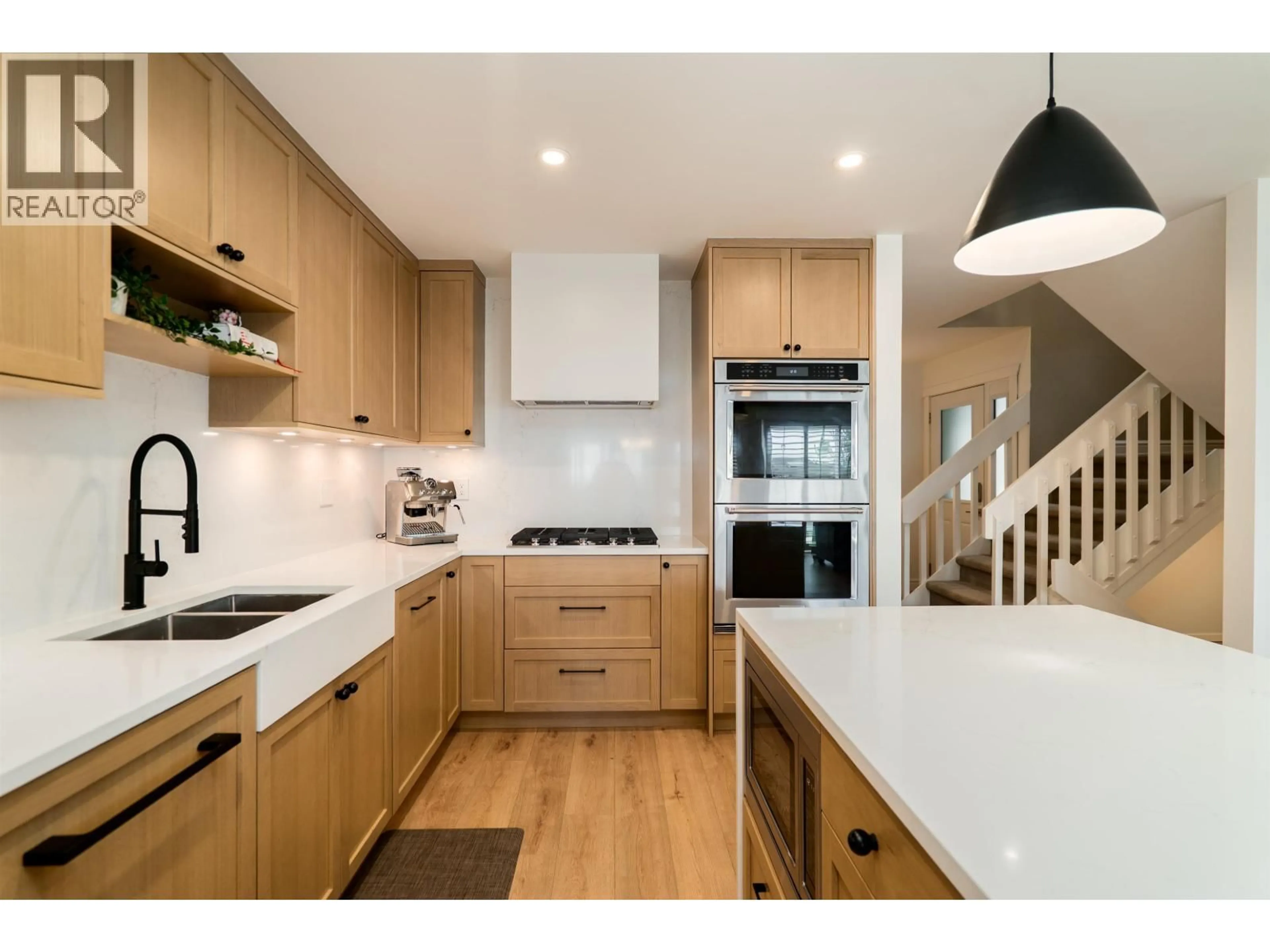 Contemporary kitchen, unknown for 132 - 2721 ATLIN PLACE, Coquitlam British Columbia V3C5B1