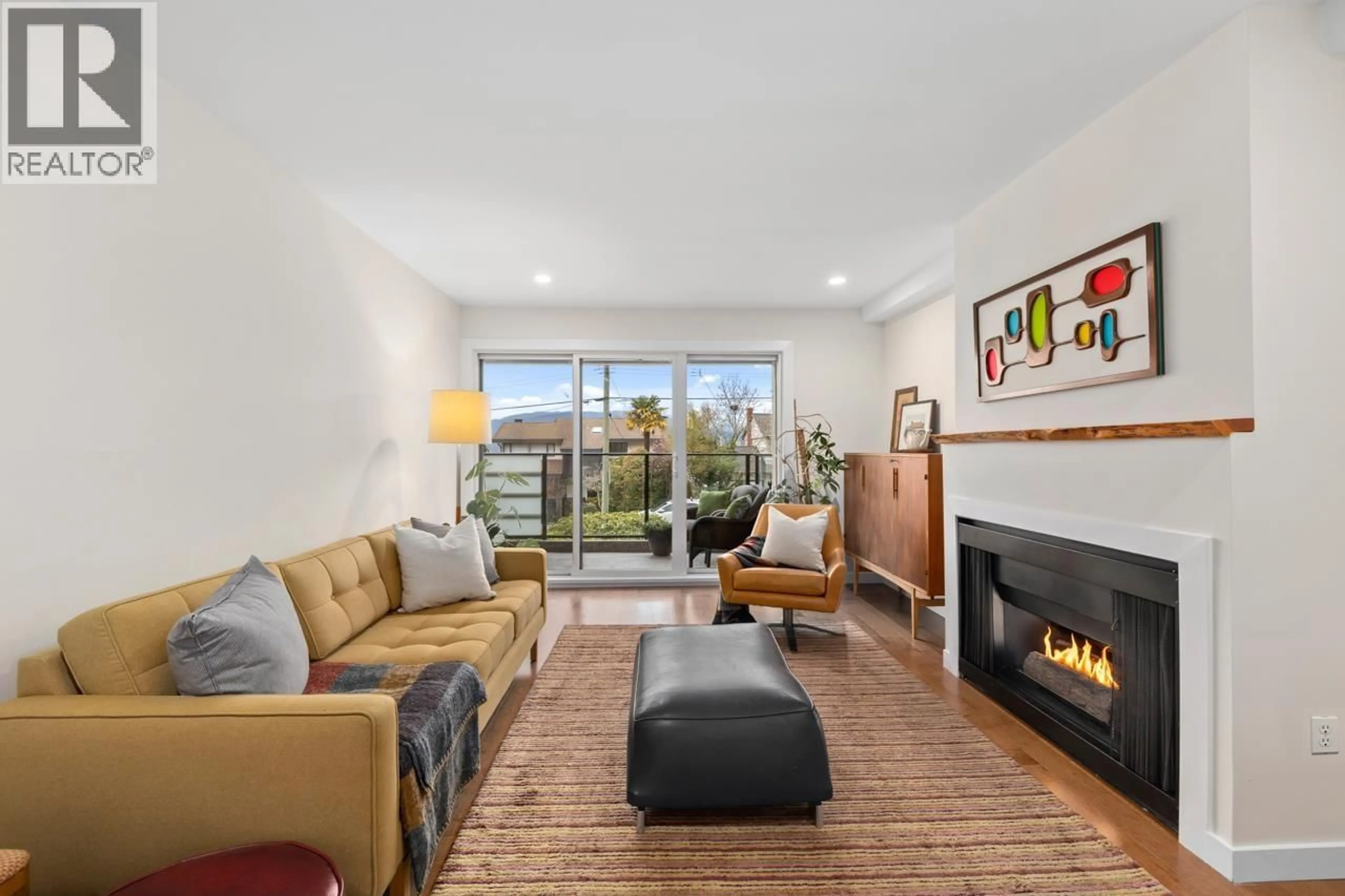Living room with furniture, unknown for 204 - 2336 WALL STREET, Vancouver British Columbia V5L1B7