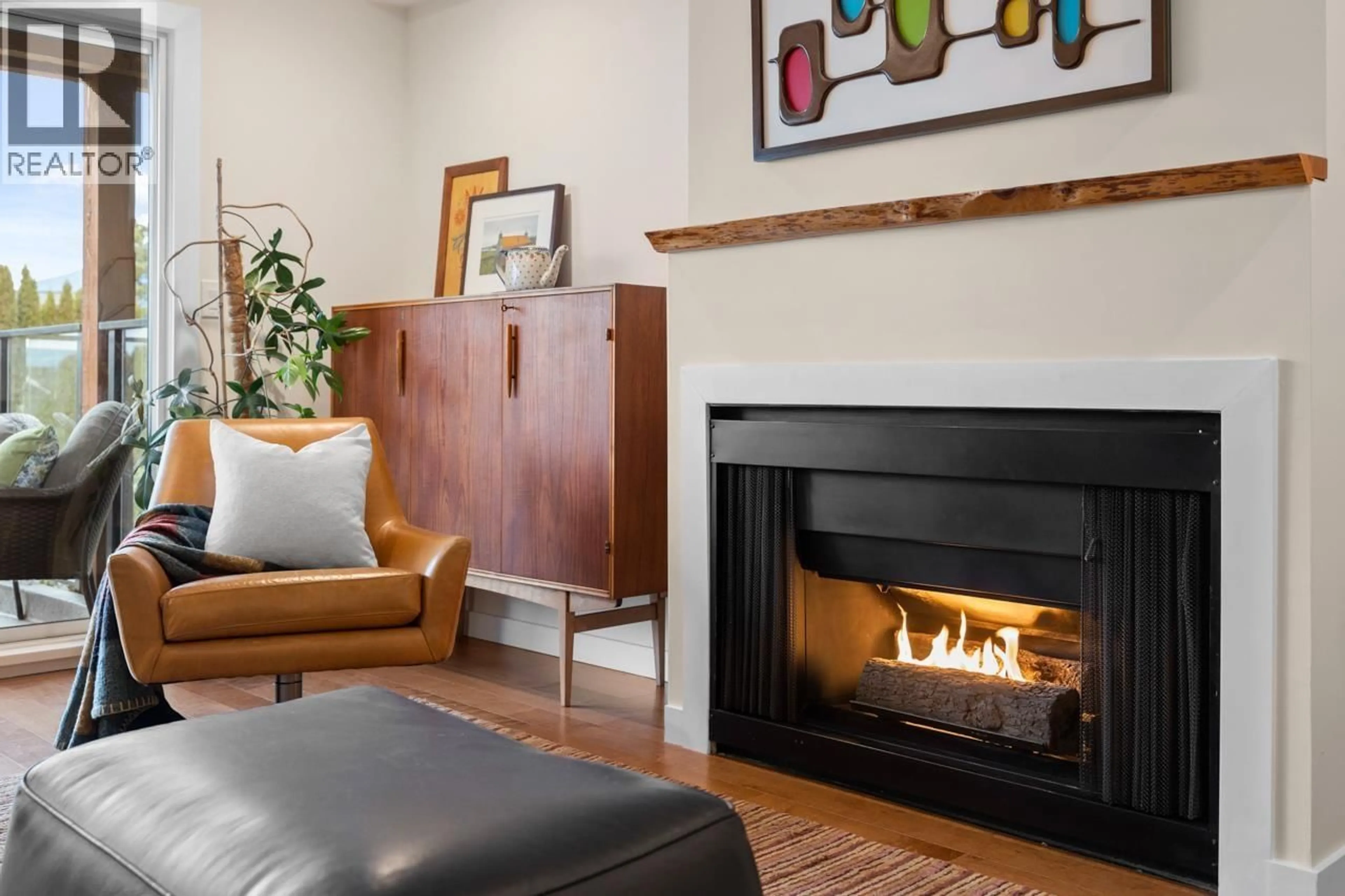 Living room with furniture, unknown for 204 - 2336 WALL STREET, Vancouver British Columbia V5L1B7