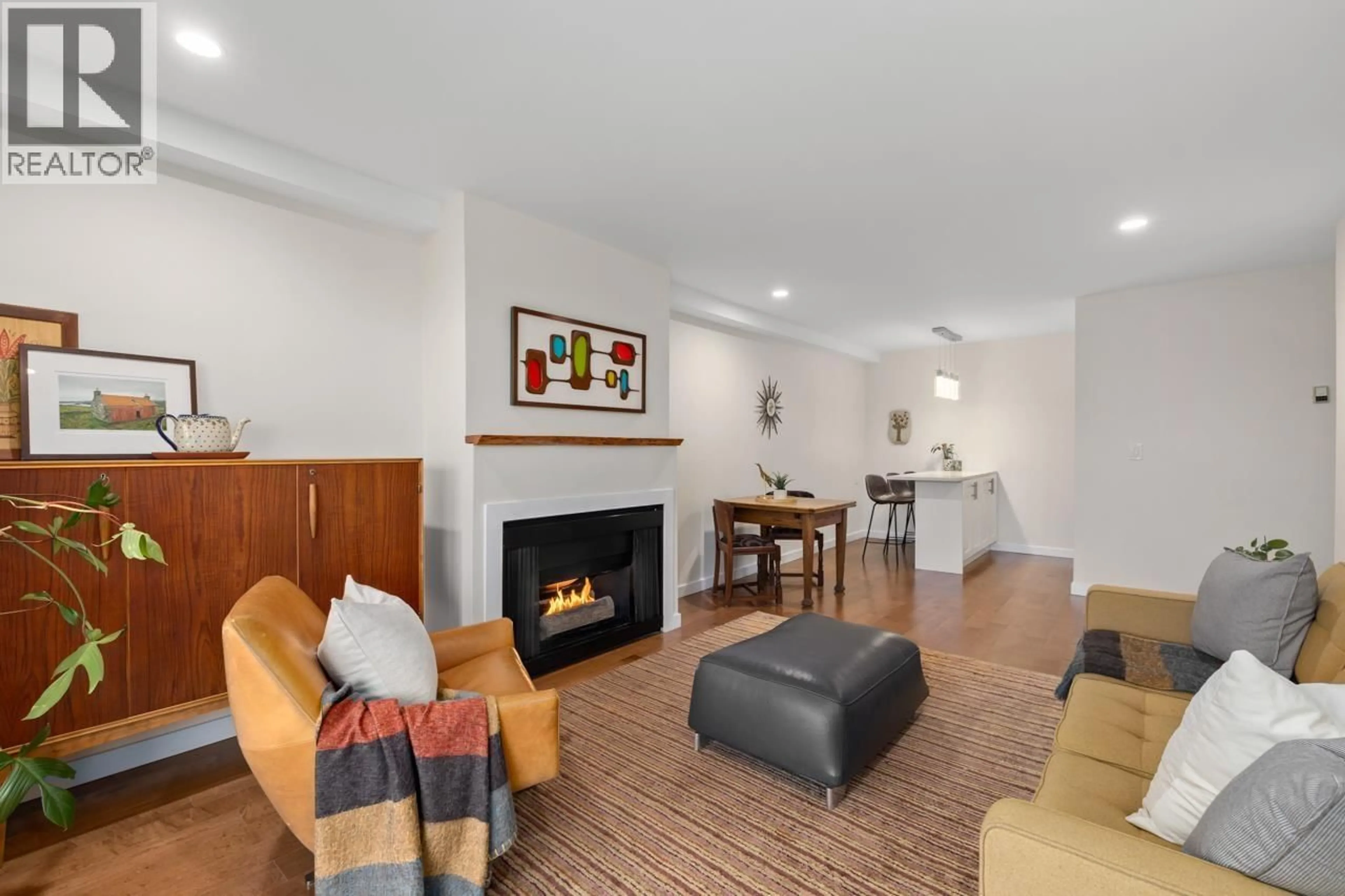 Living room with furniture, unknown for 204 - 2336 WALL STREET, Vancouver British Columbia V5L1B7