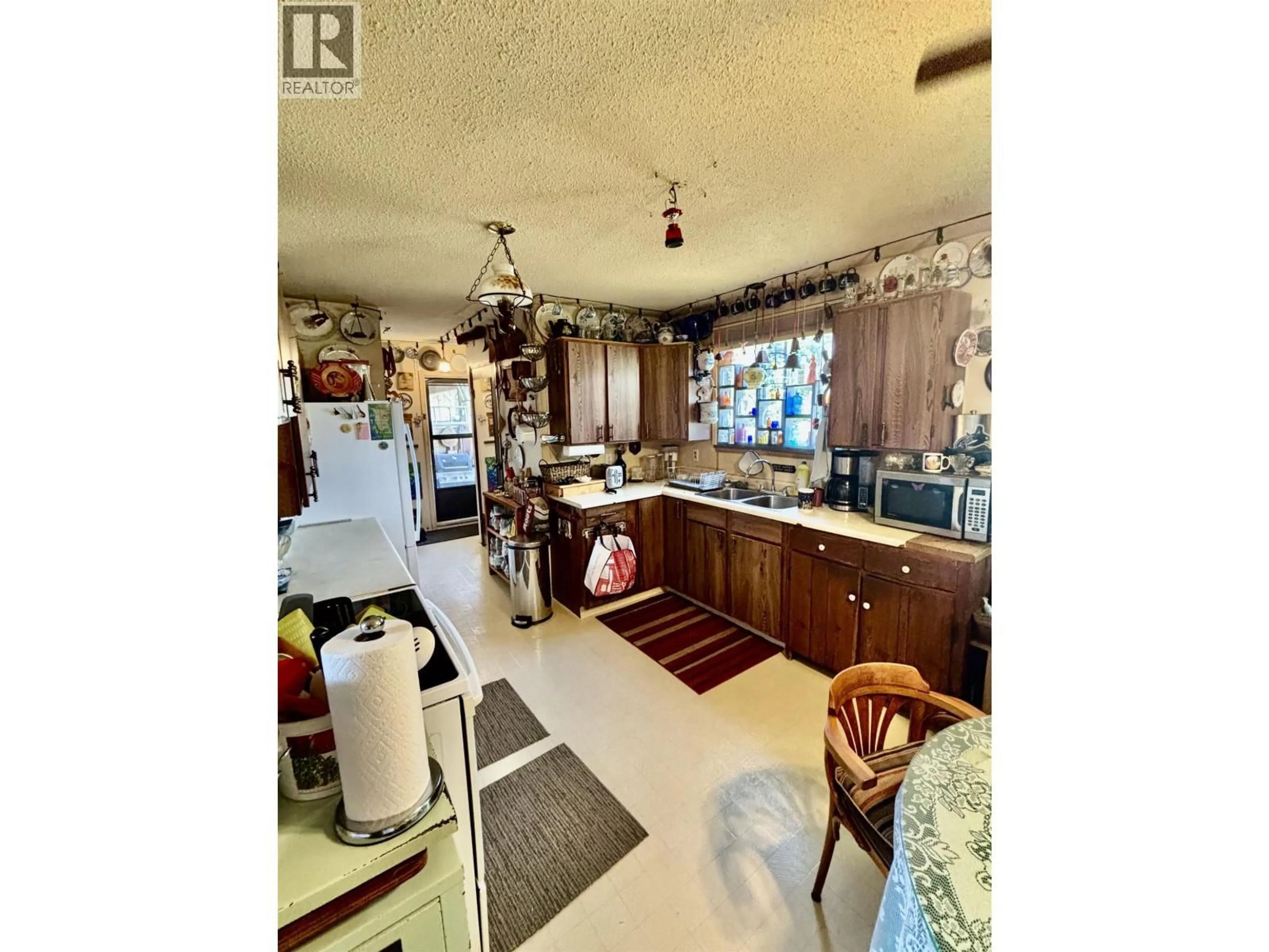 Open concept kitchen, unknown for 133 BAXTER AVENUE, Kitimat British Columbia V8C2P2