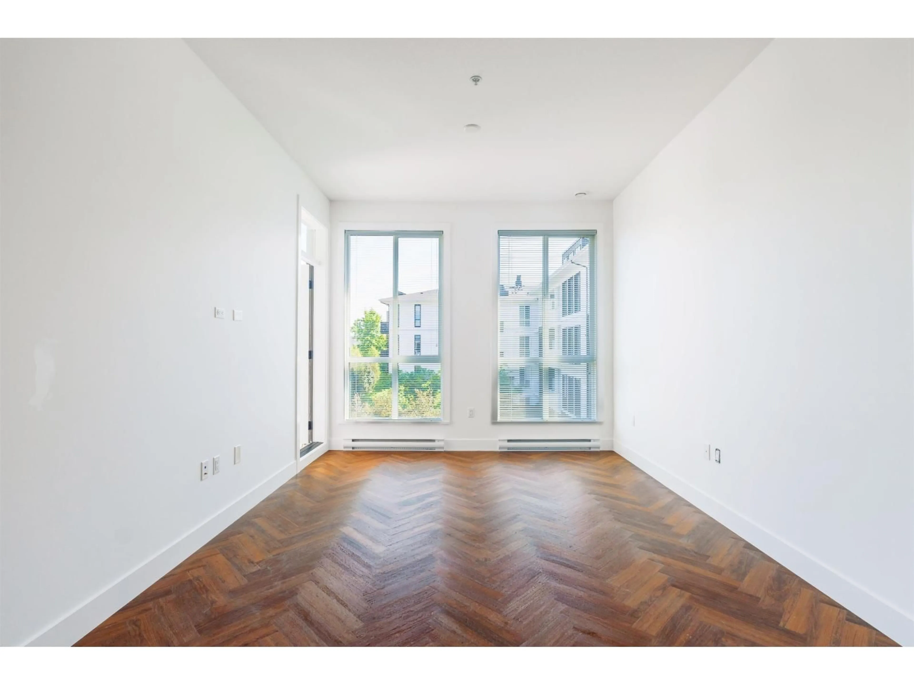 A pic of a room for 314 - 14968 101A AVENUE, Surrey British Columbia V3R0E8