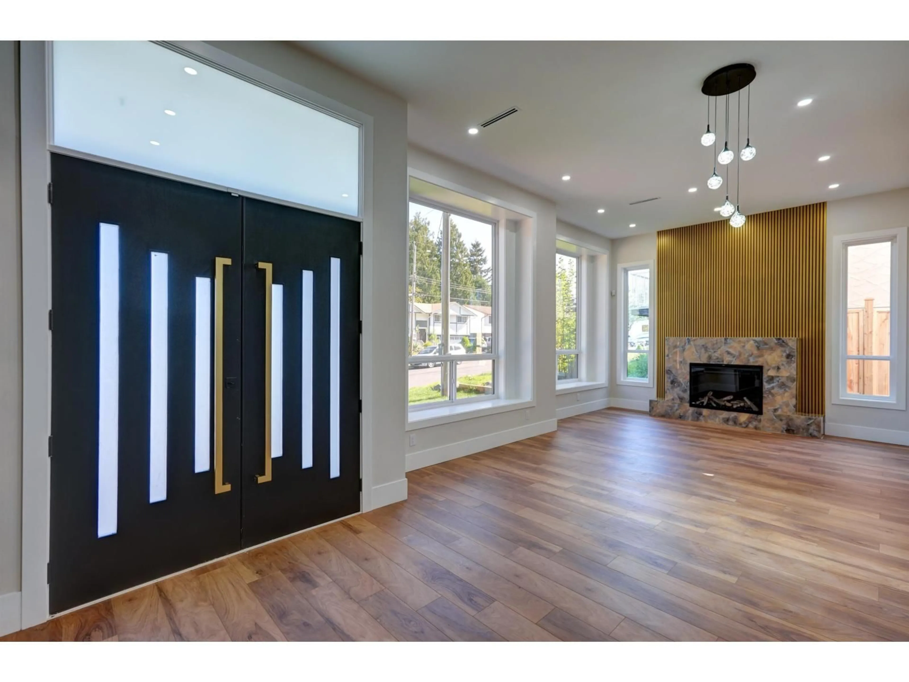Indoor entryway for 11682 71A AVENUE, Delta British Columbia V4E1X1