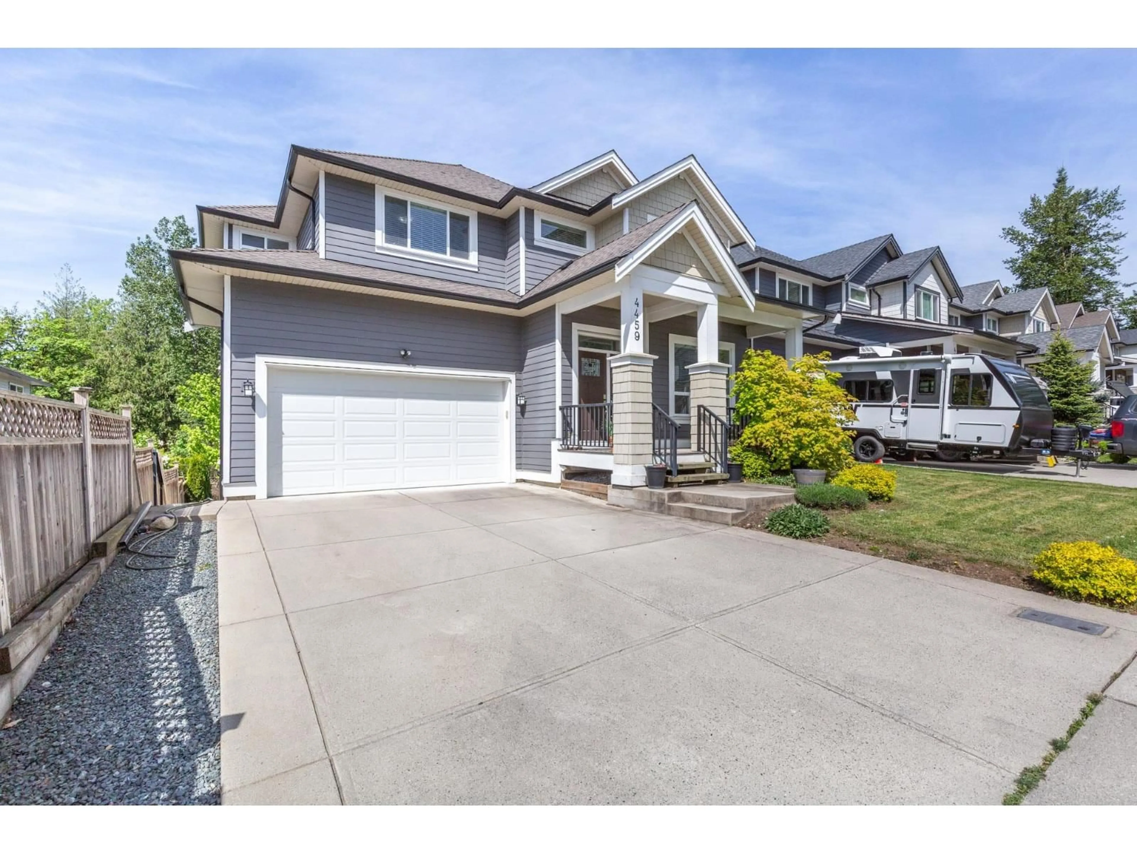 Home with vinyl exterior material, street for 4459 FARINA ROAD, Abbotsford British Columbia V3G0E8