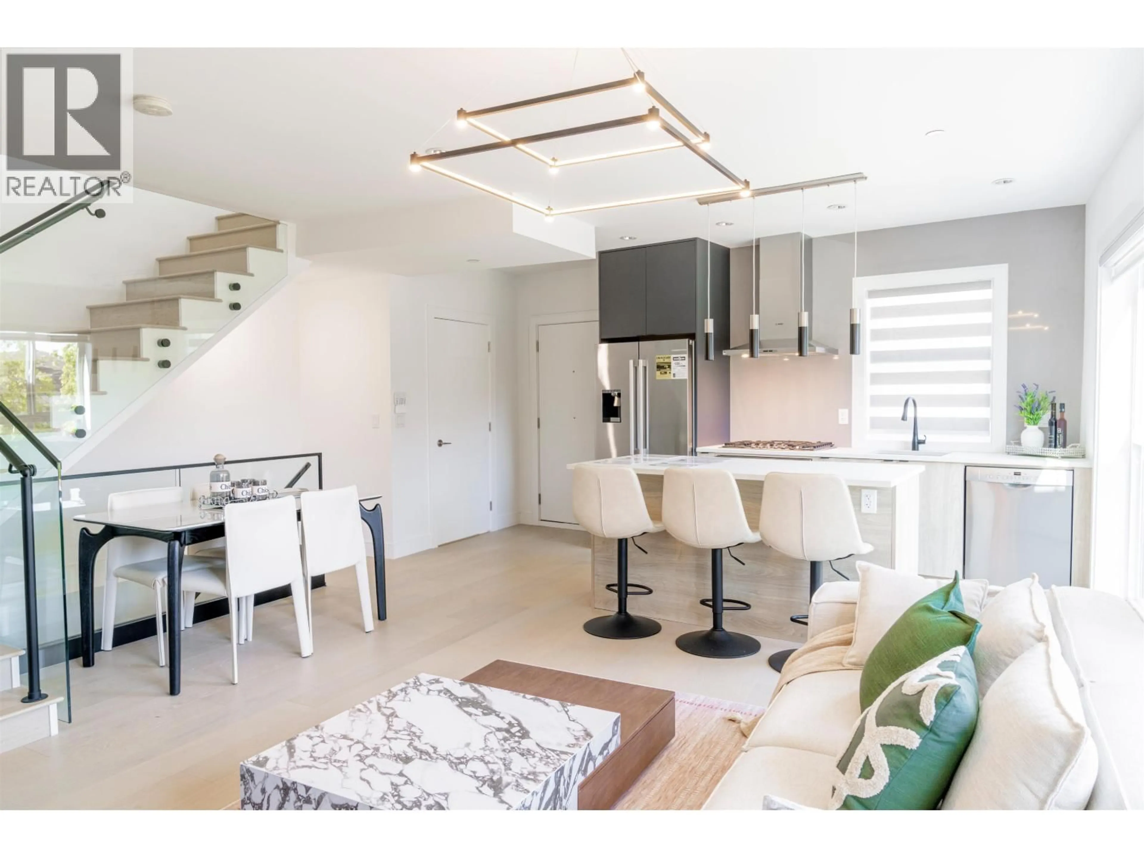 Open concept kitchen, unknown for 7359 OAK STREET, Vancouver British Columbia V6P1V9