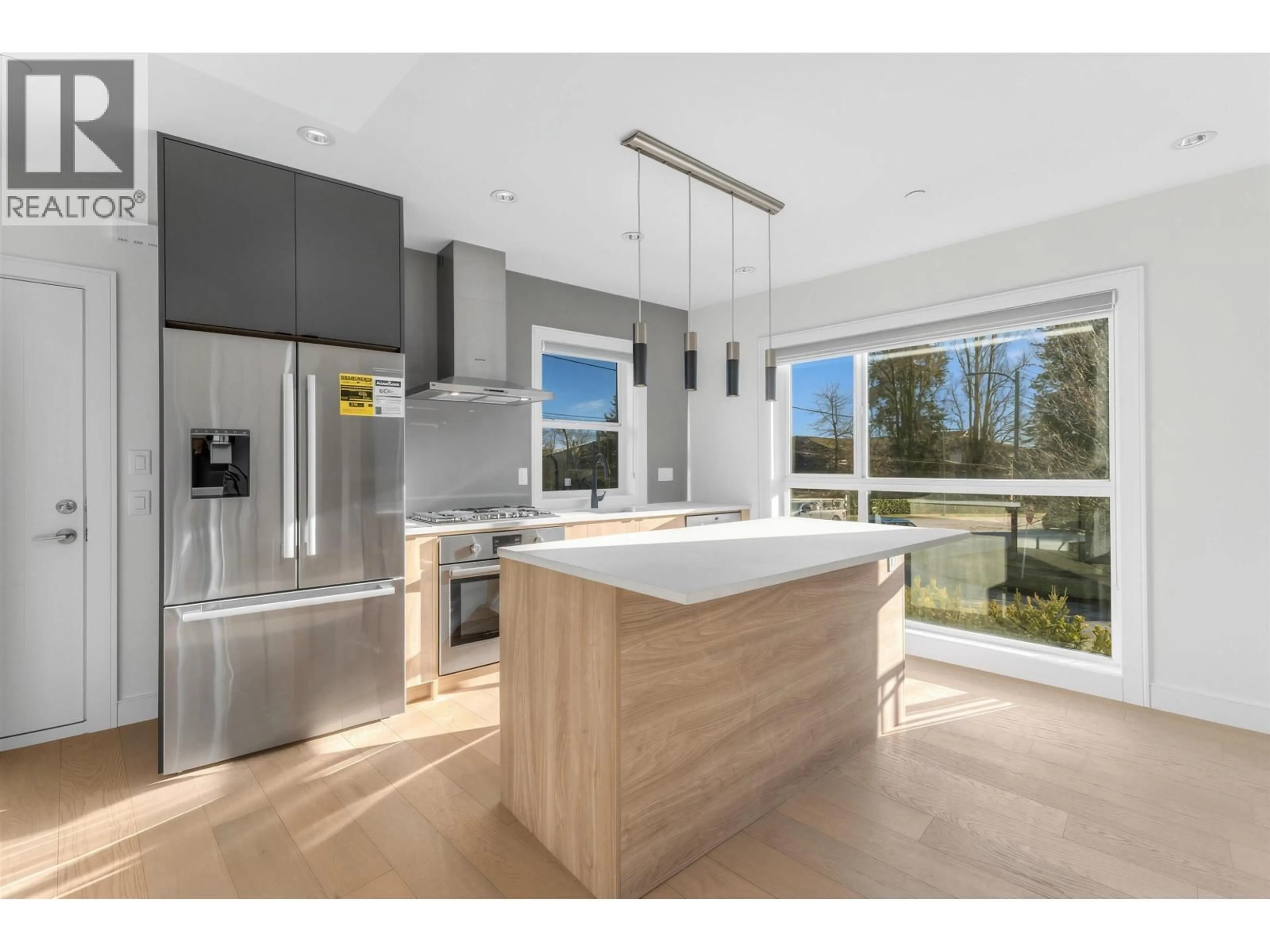 Open concept kitchen, unknown for 7359 OAK STREET, Vancouver British Columbia V6P1V9