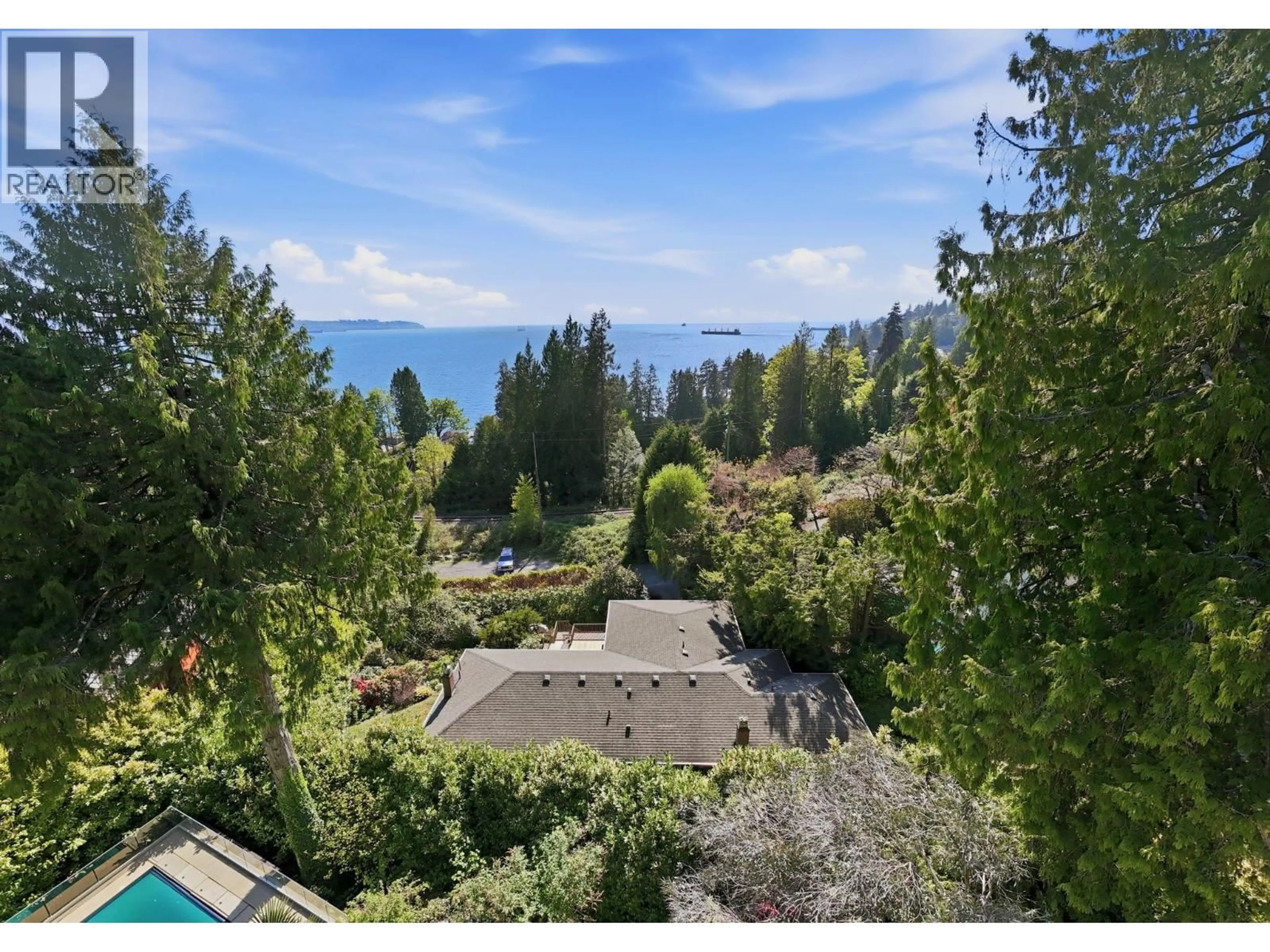 A pic from outside/outdoor area/front of a property/back of a property/a pic from drone, water/lake/river/ocean view for 3155 DICKINSON CRESCENT, West Vancouver British Columbia V7V2L4