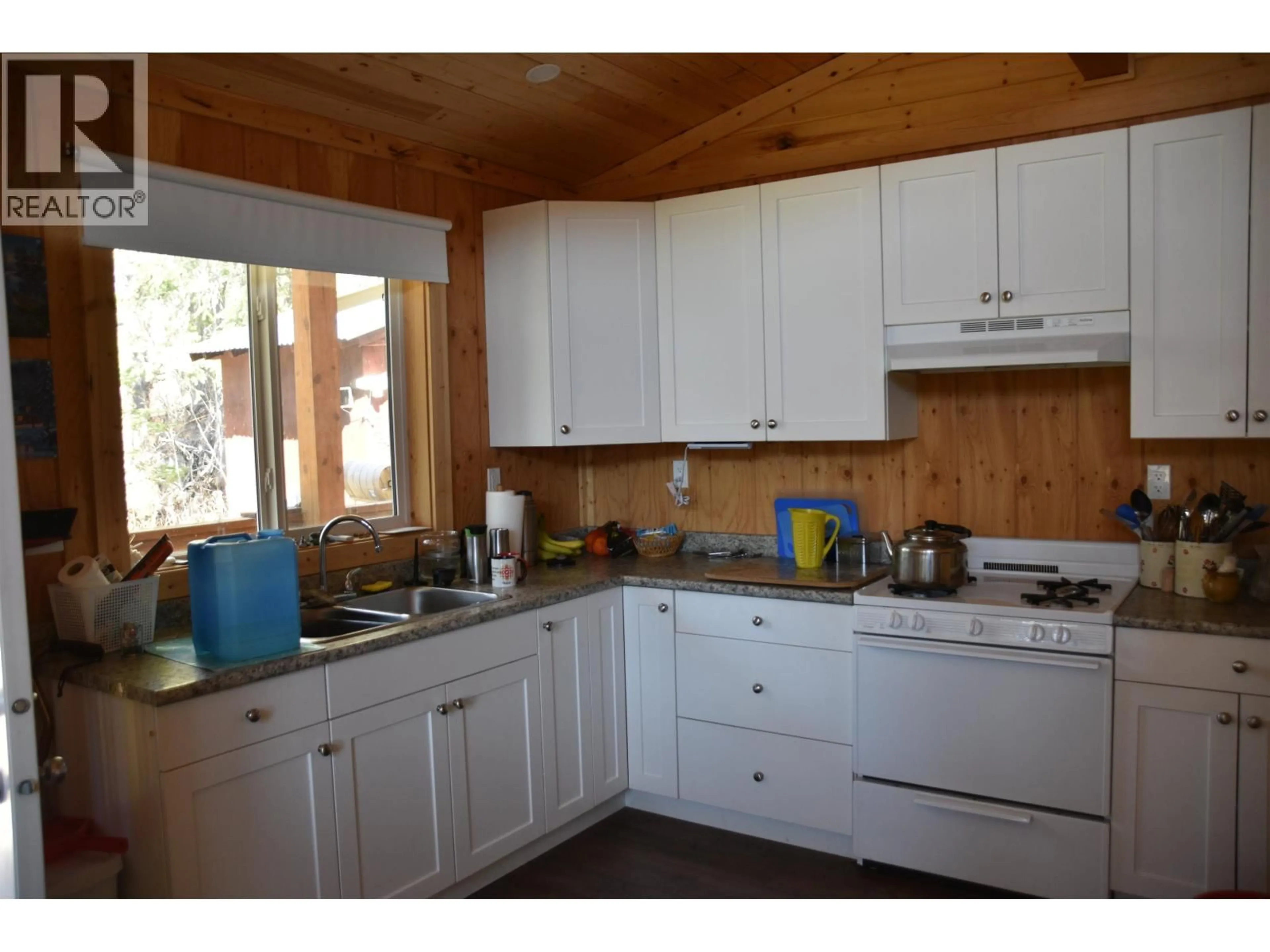Standard kitchen, wood/laminate floor for 15006 NORMAN LAKE ROAD, Prince George British Columbia V2N6P4