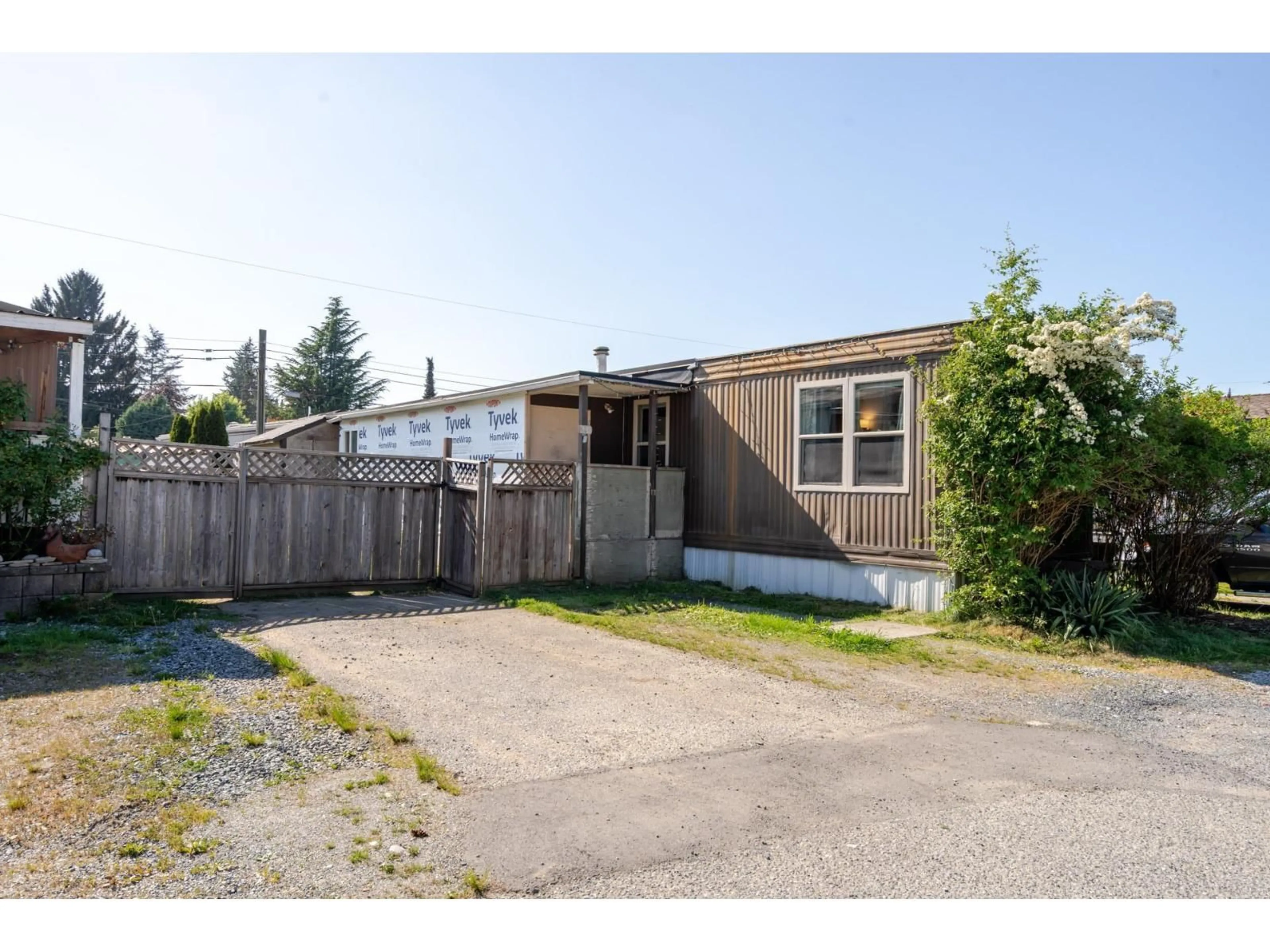 Unknown for 20 - 26892 FRASER HIGHWAY, Langley British Columbia V4W3T5