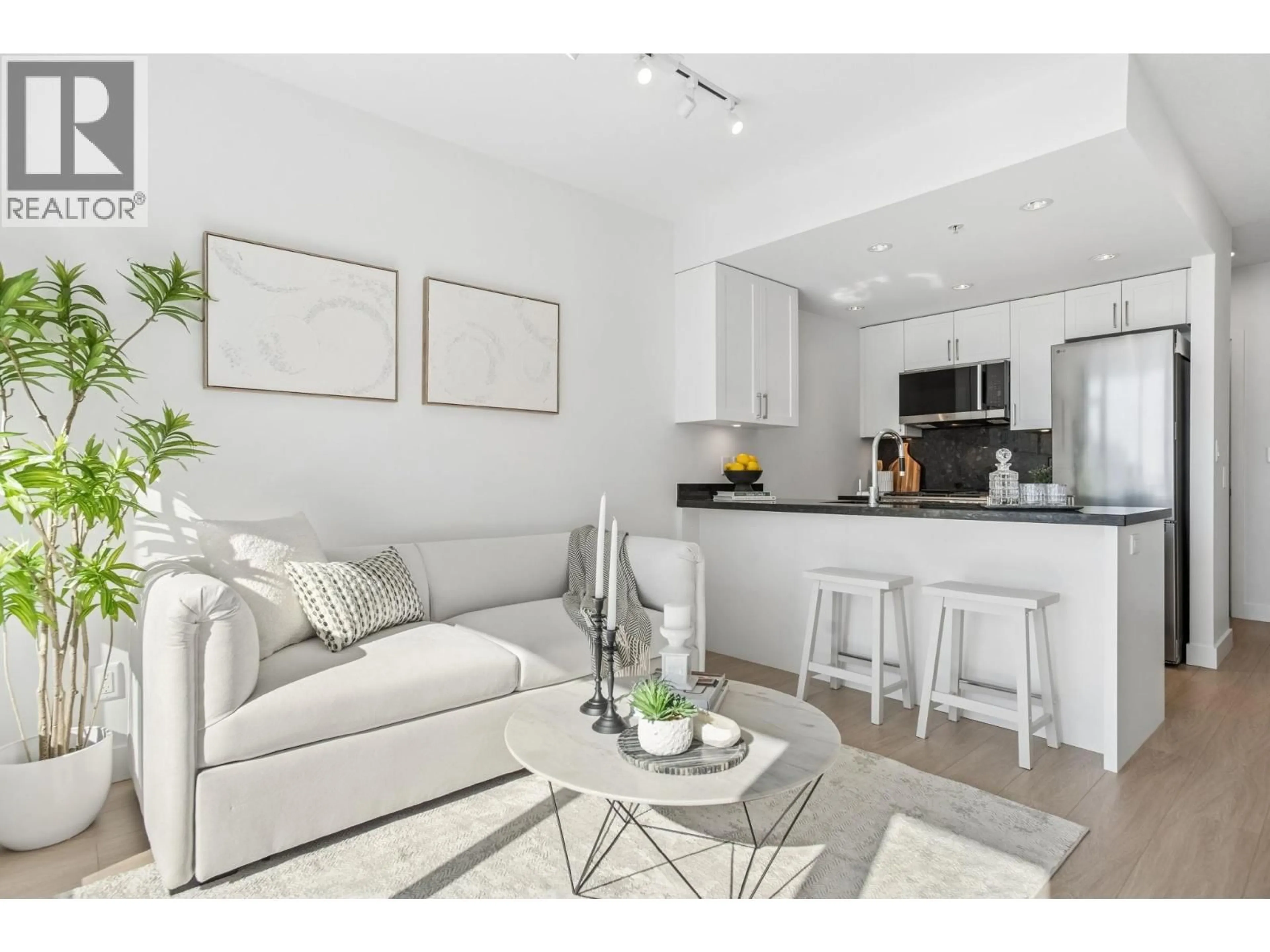 Living room with furniture, unknown for 605 - 1708 COLUMBIA STREET, Vancouver British Columbia V5Y0H7