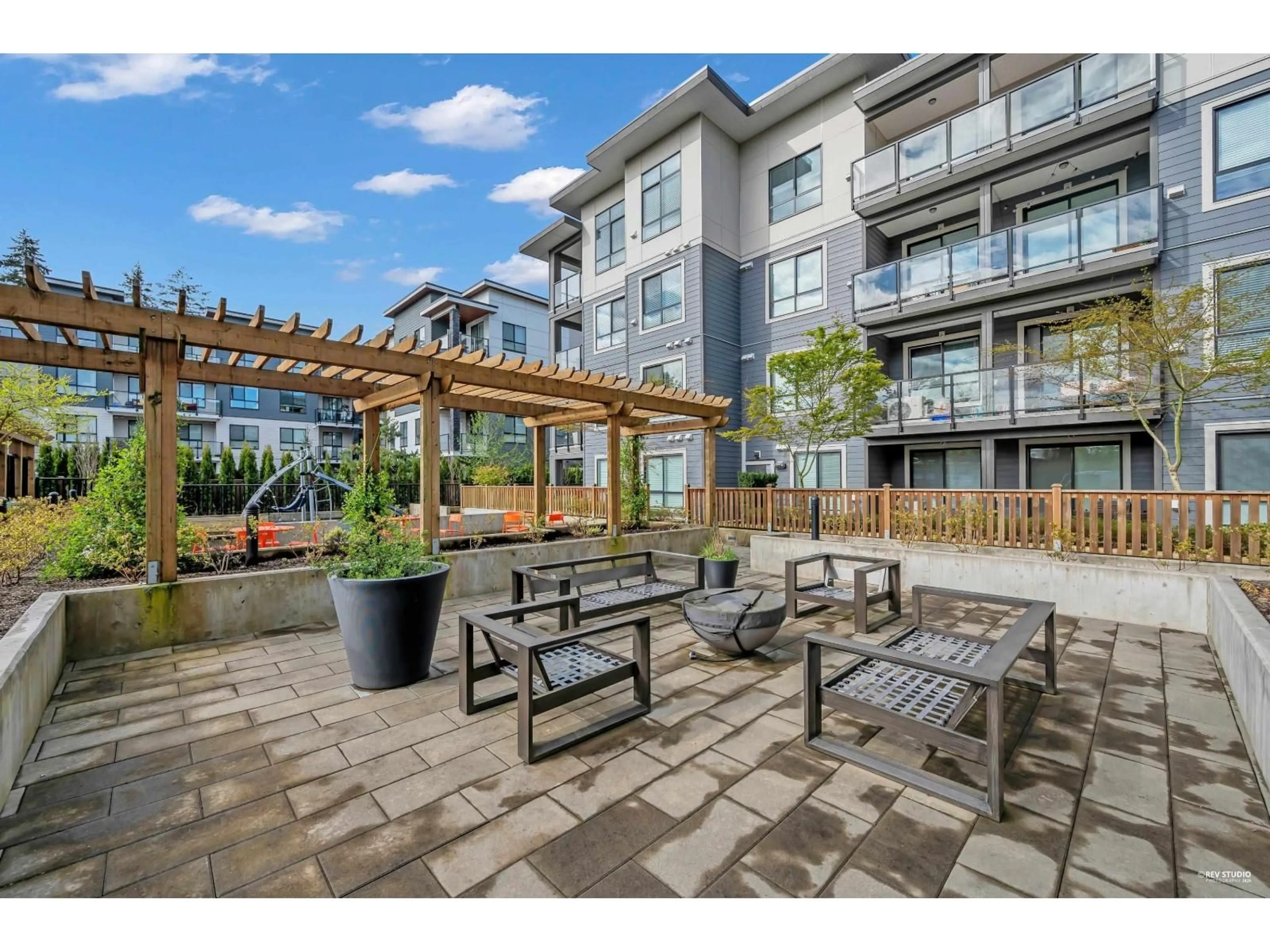 Patio, water/lake/river/ocean view for 402 - 20356 72B AVENUE, Langley British Columbia V2Y4J9