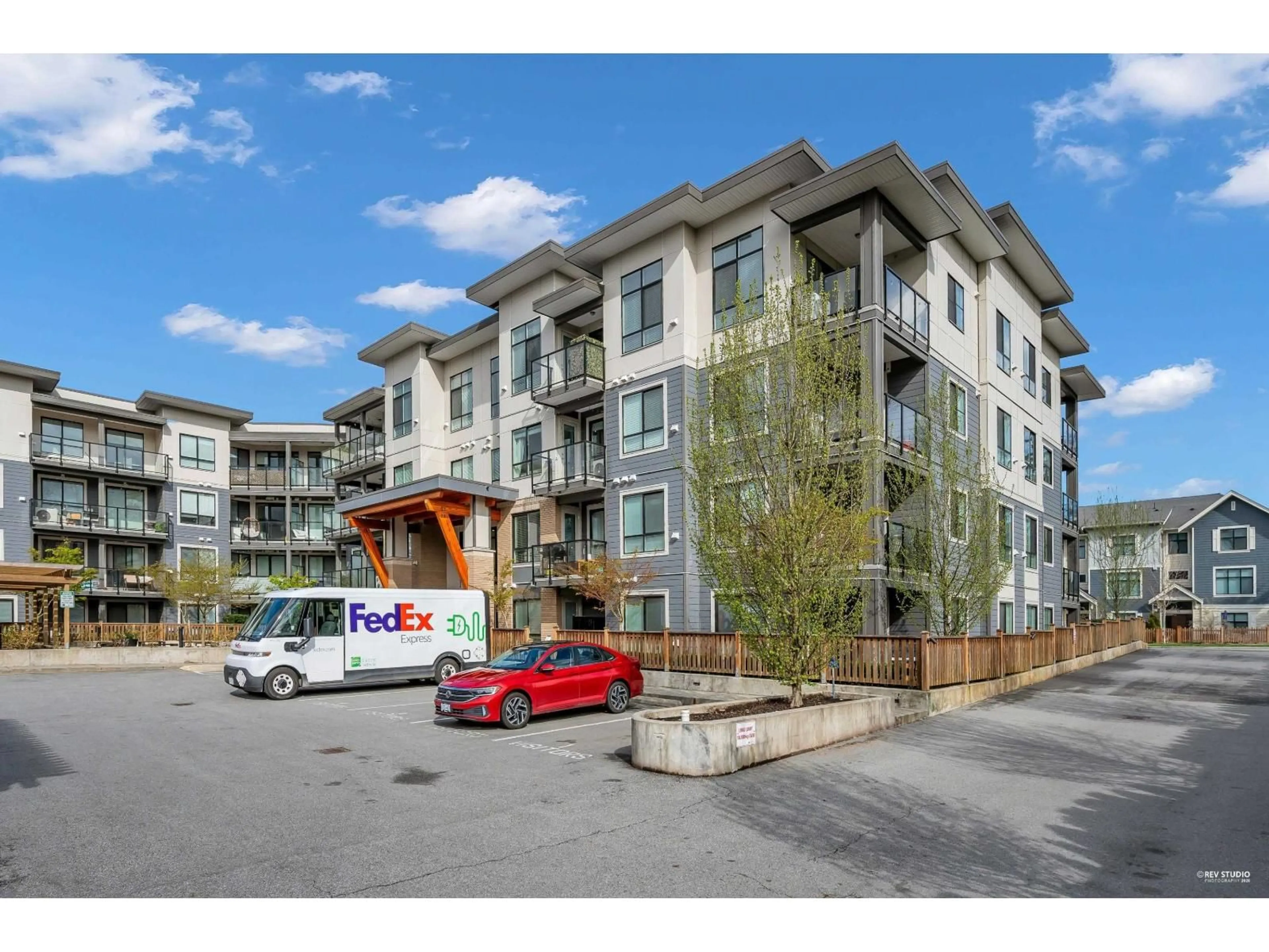 Unknown for 402 - 20356 72B AVENUE, Langley British Columbia V2Y4J9