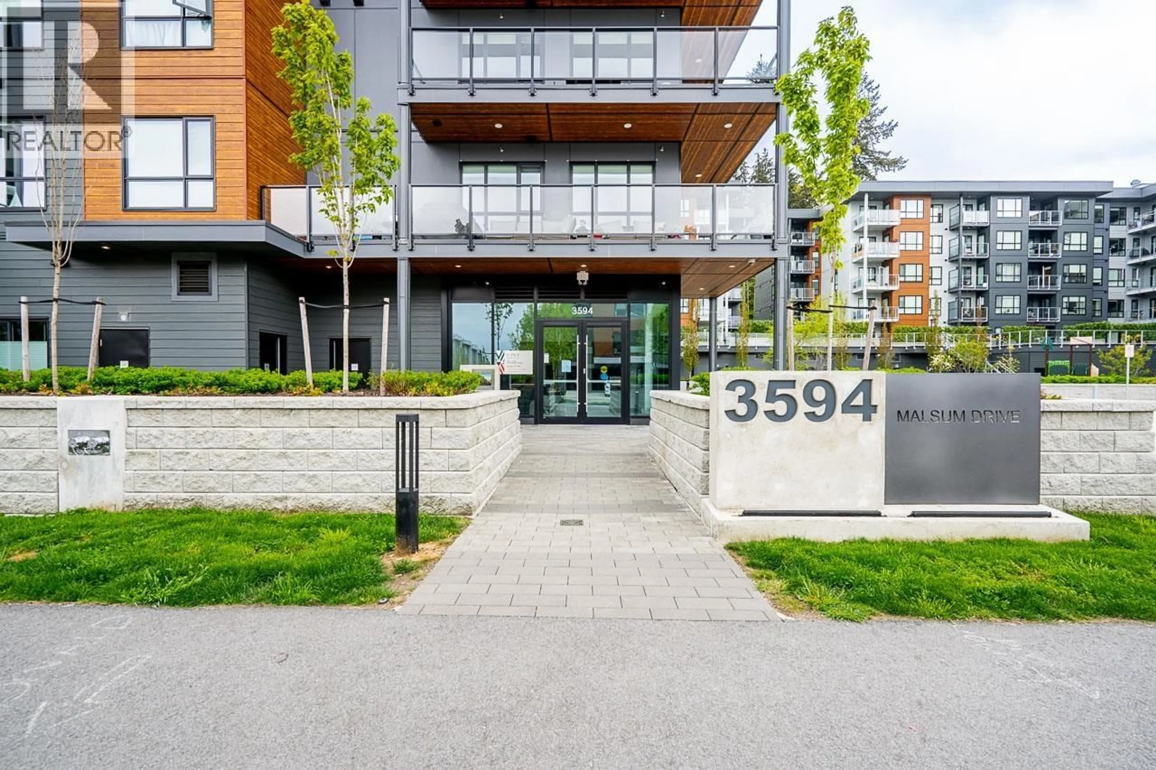 Unknown for 317 - 3594 MALSUM DRIVE, North Vancouver British Columbia V7G0B4