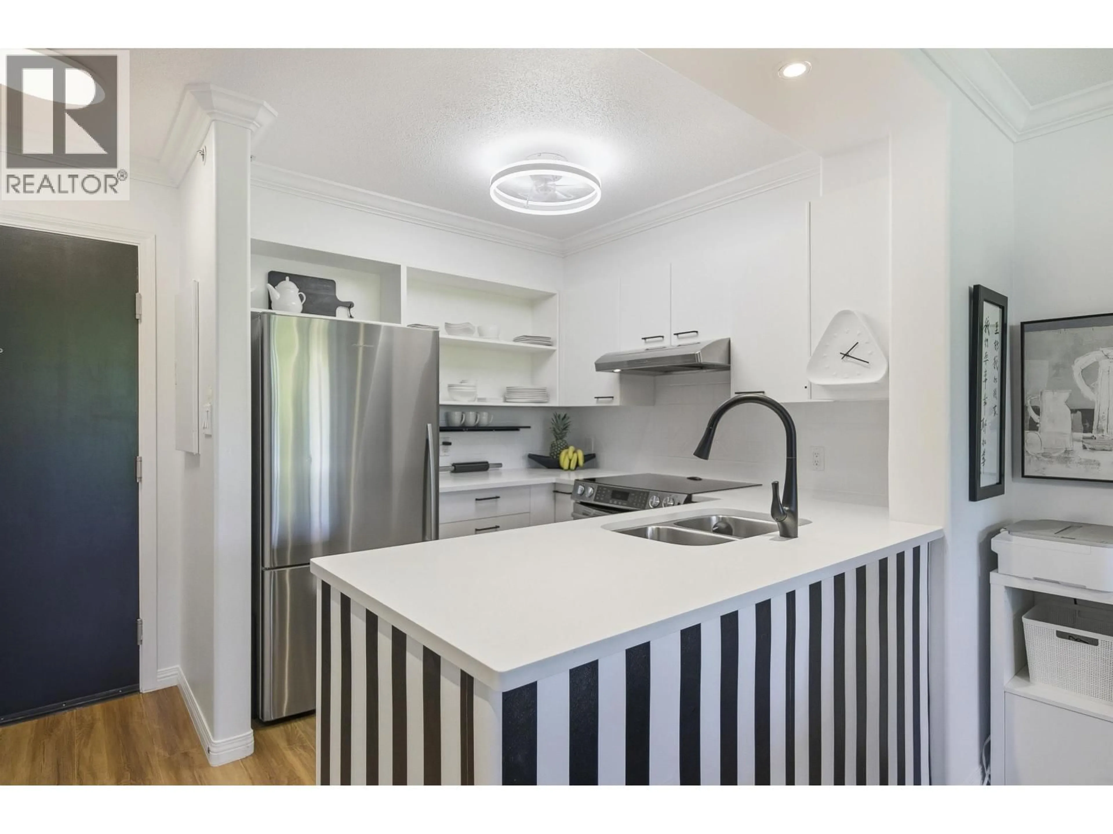 Unknown for 403 - 1575 10TH AVENUE, Vancouver British Columbia V6J5L1