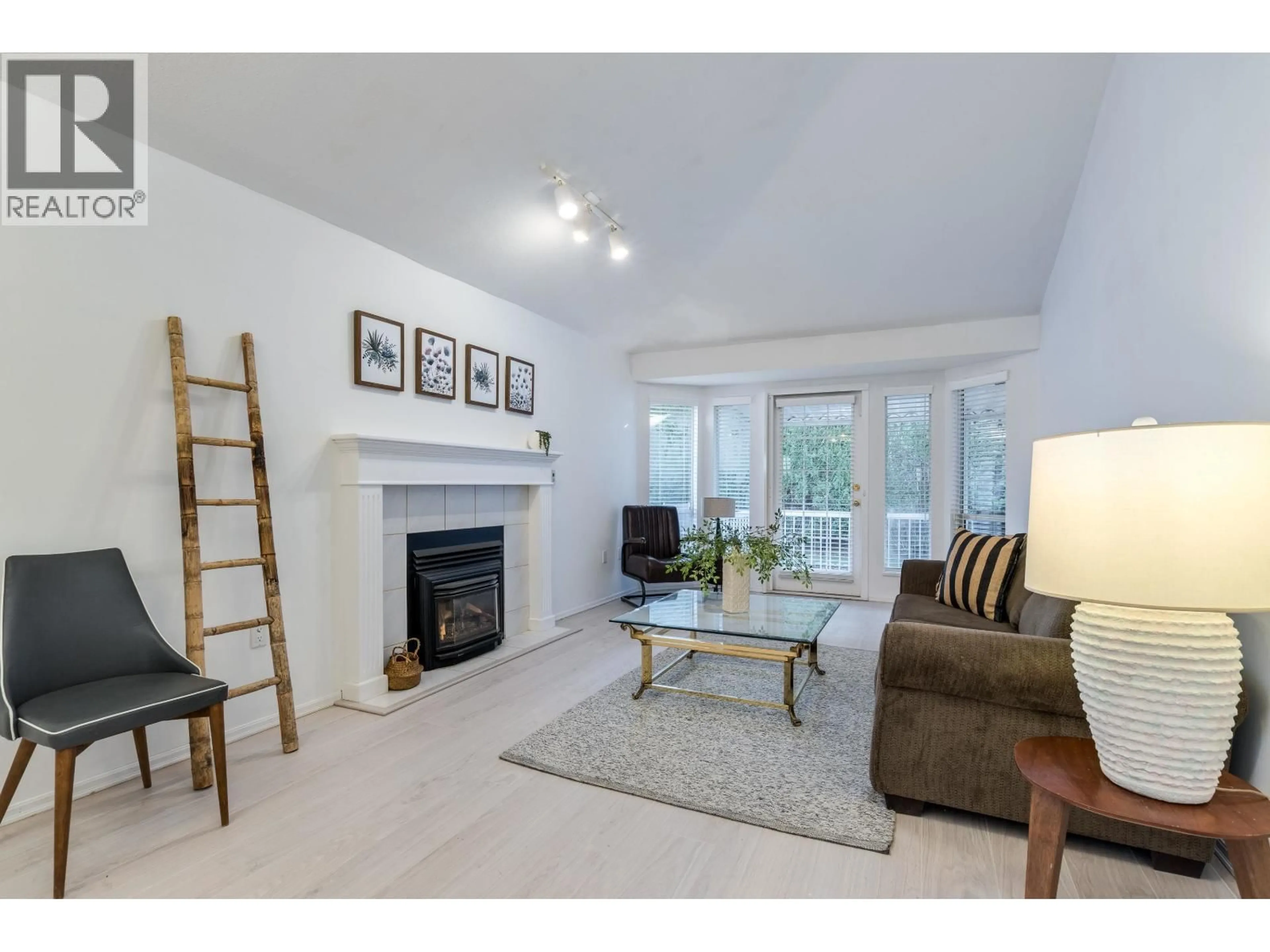 Living room with furniture, unknown for 14 - 11950 LAITY STREET, Maple Ridge British Columbia V2X5A6
