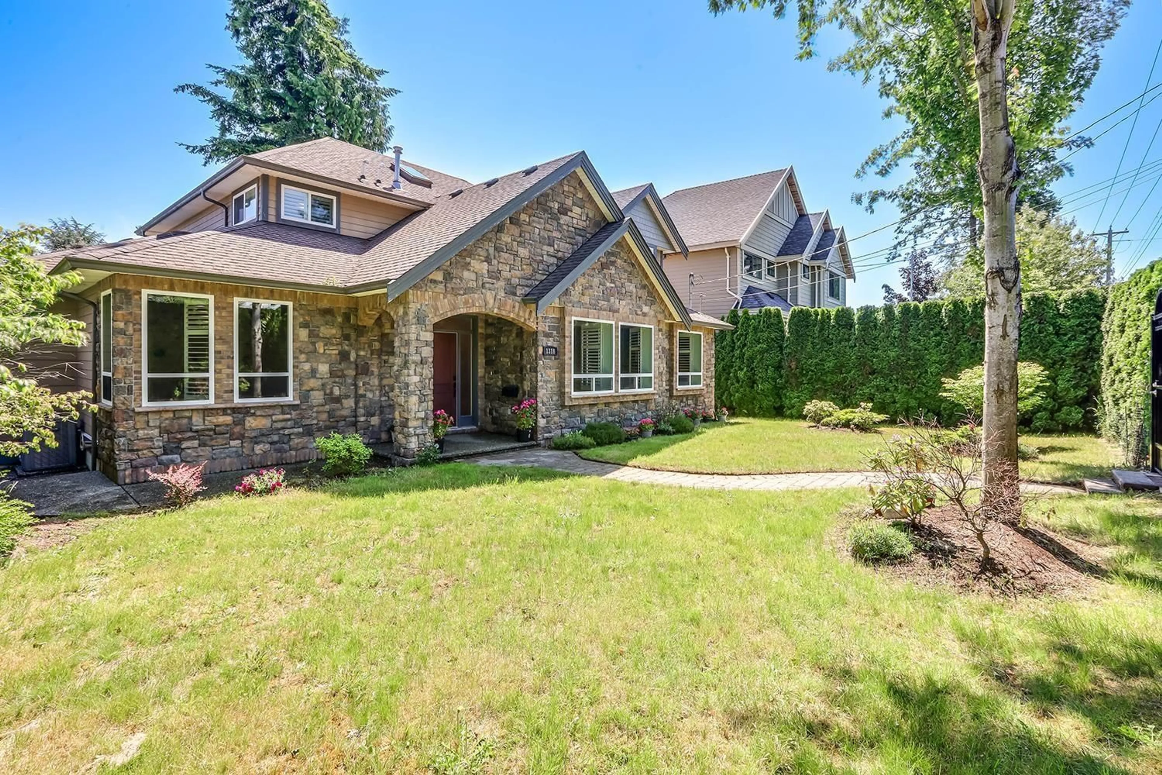 Home with brick exterior material, street for 1318 160 STREET, Surrey British Columbia V4A4W8
