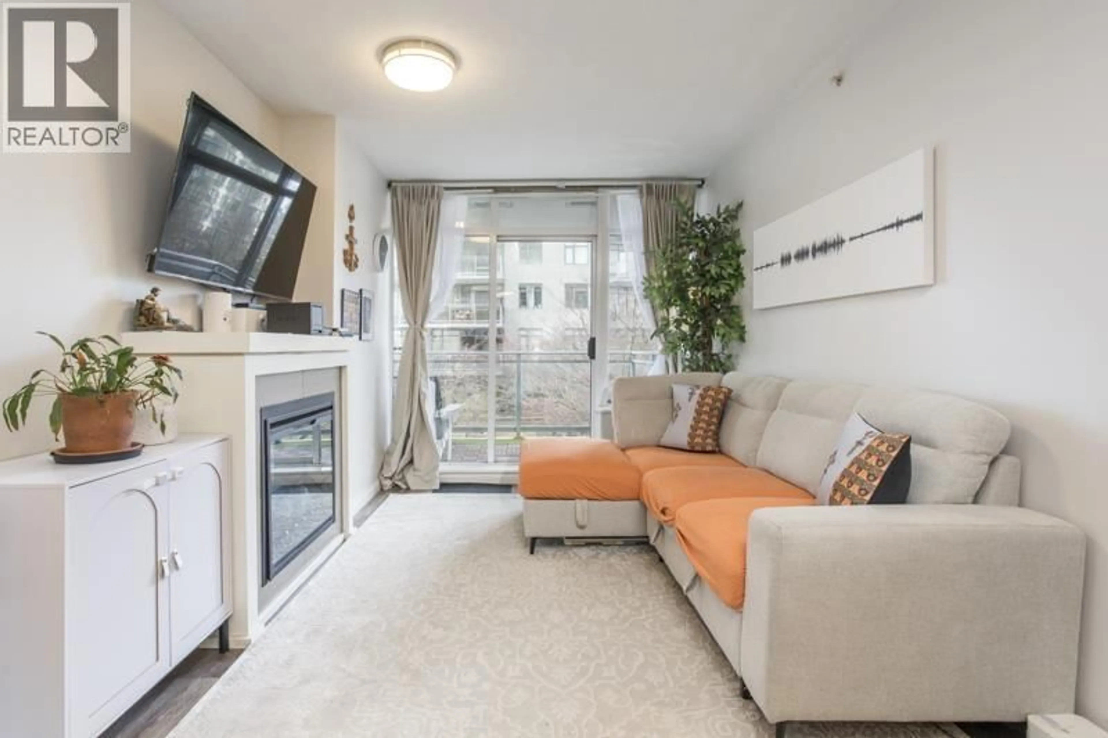 Living room with furniture, unknown for 1009 - 888 CARNARVON STREET, New Westminster British Columbia V3M0C6
