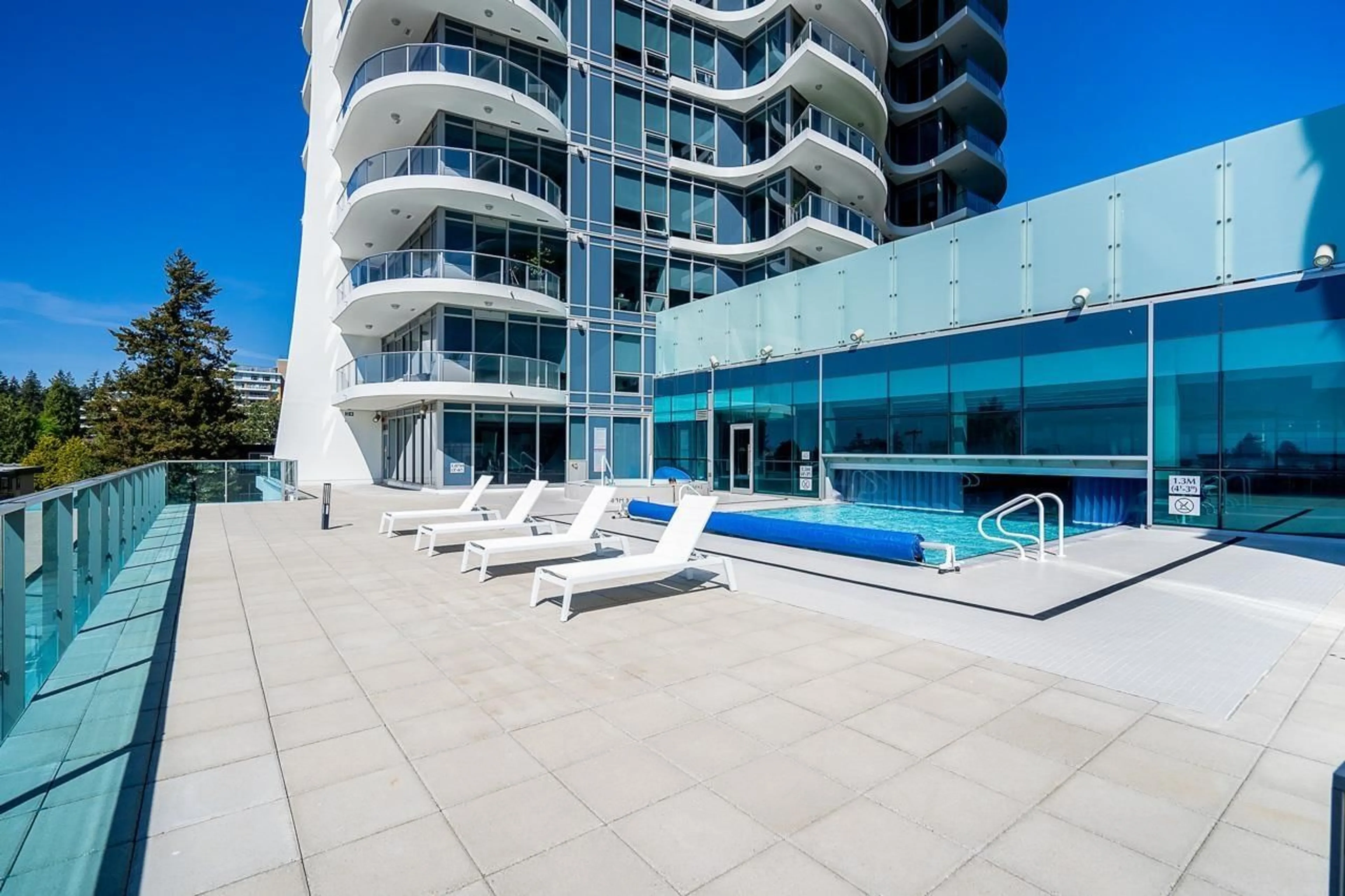 Pool for 602 - 1501 FOSTER STREET, White Rock British Columbia V4B0C3