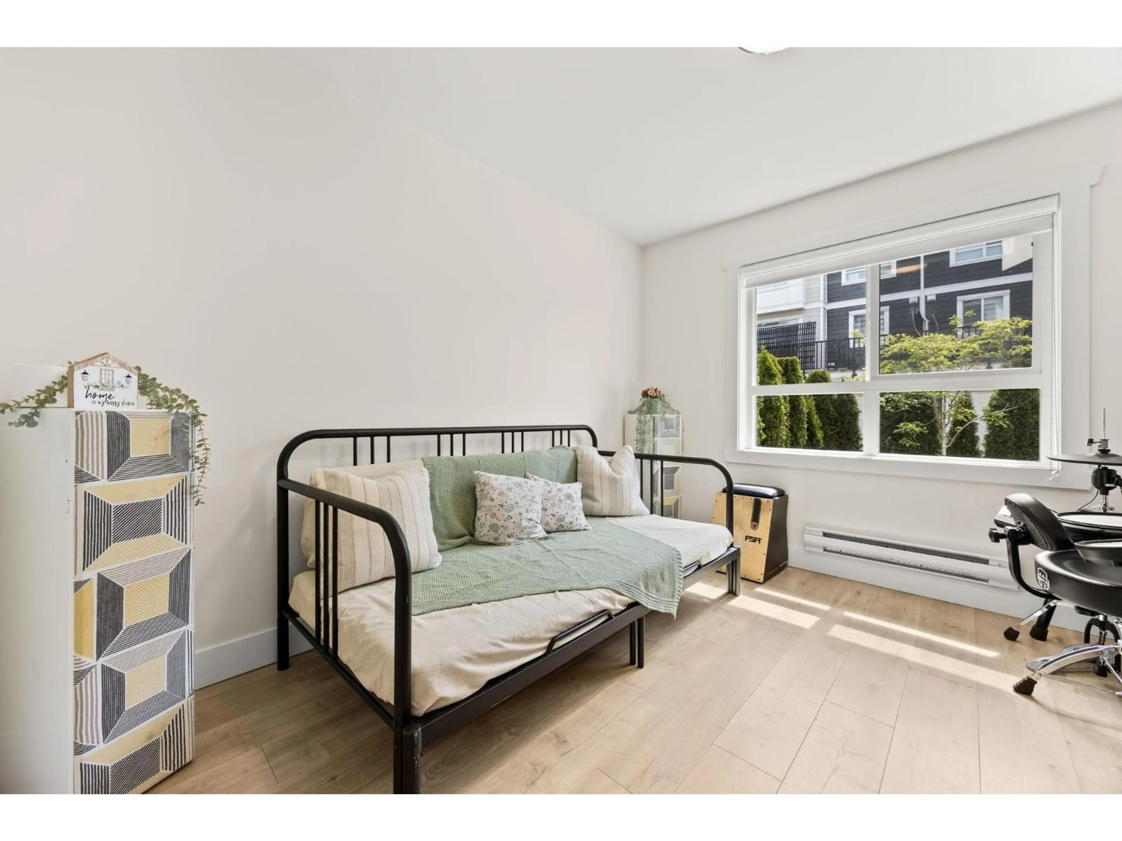 Bedroom with bed, unknown for 22 - 19753 55A AVENUE, Langley British Columbia V3A0J9