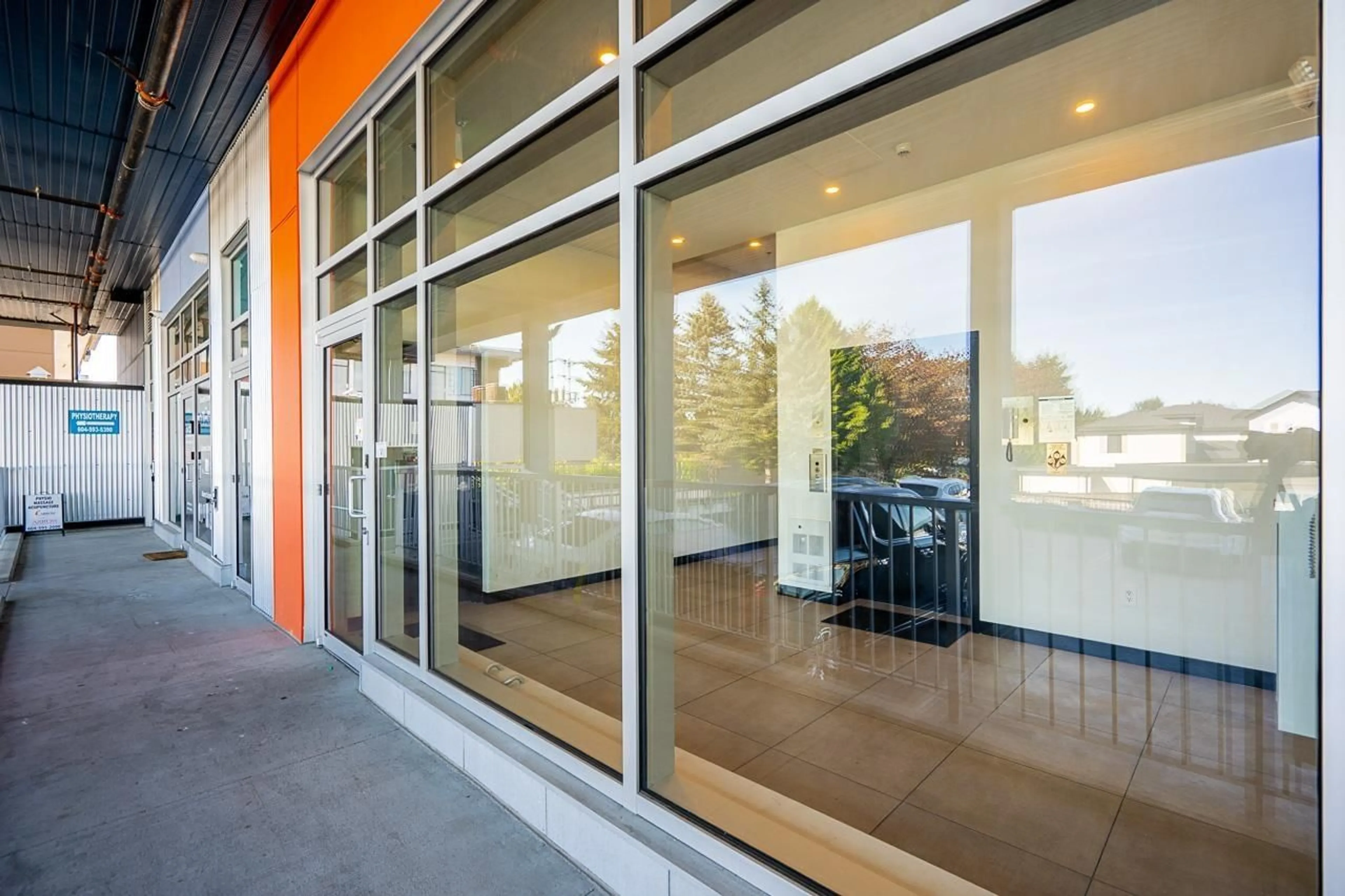 Indoor foyer for 401 - 8496 120 STREET, Surrey British Columbia V3W3N5