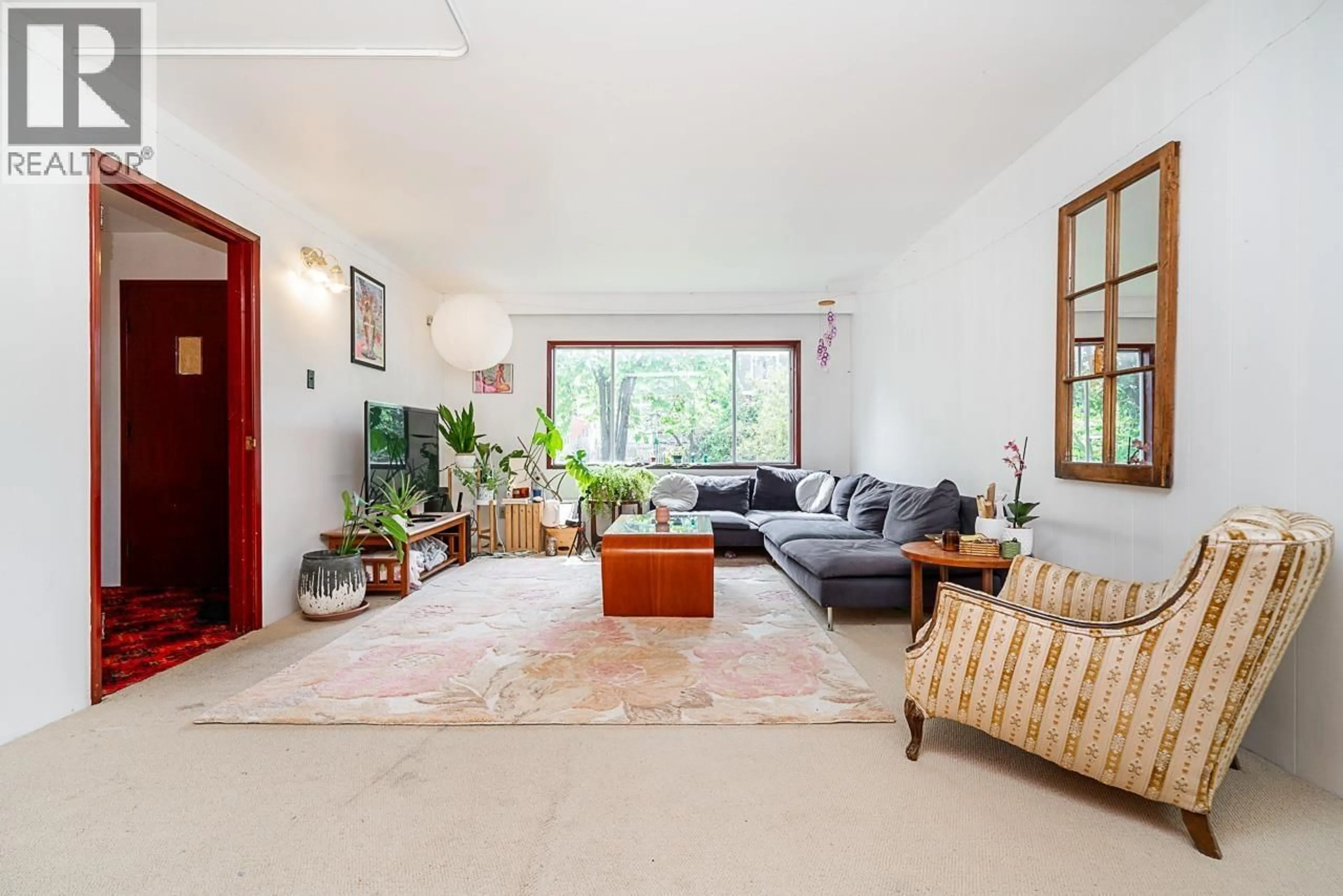 Living room with furniture, unknown for 1049 11TH AVENUE, Vancouver British Columbia V5T2G1