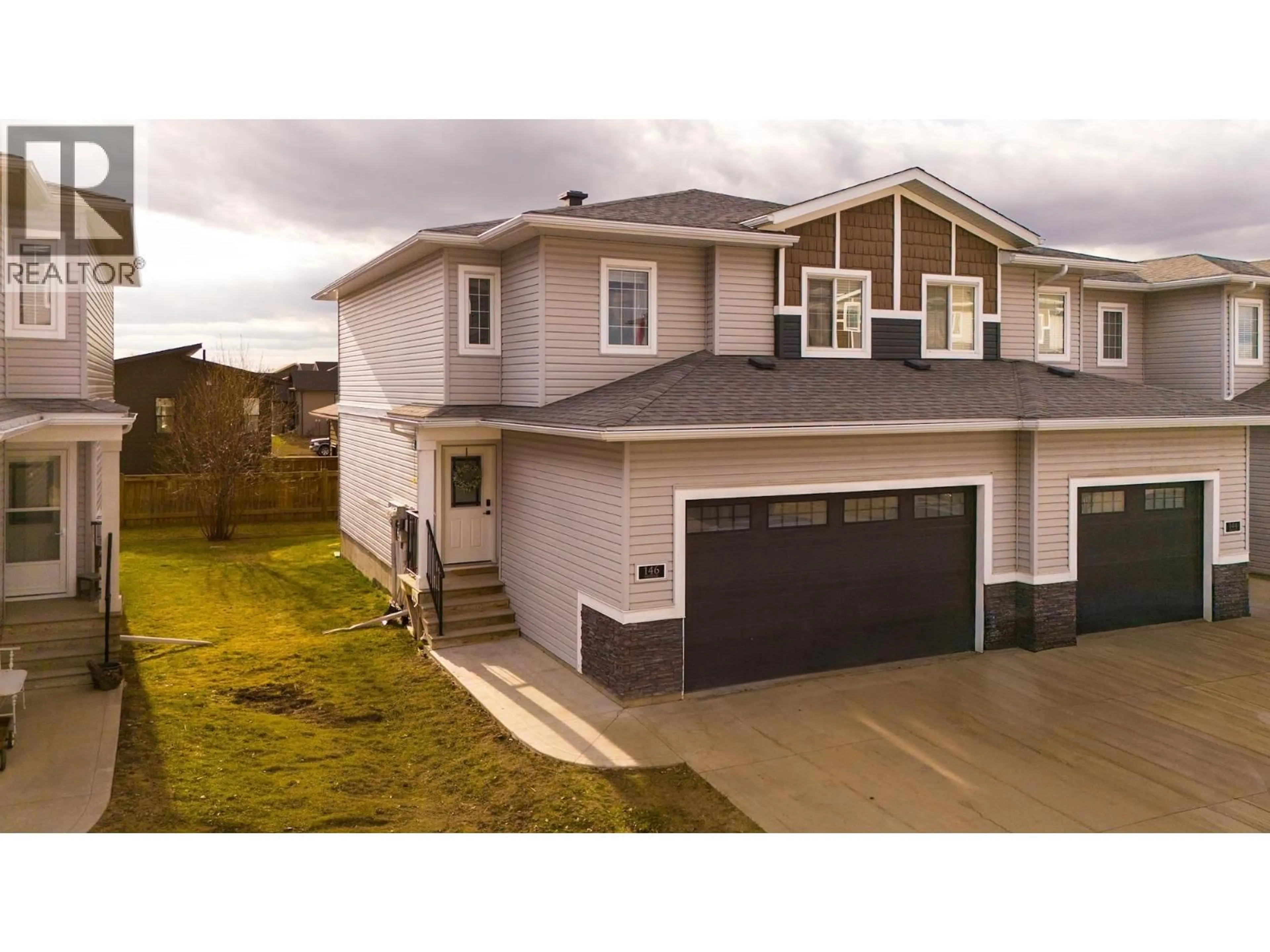 Home with vinyl exterior material, street for 146 - 10104 114A AVENUE, Fort St. John British Columbia V1J0K5