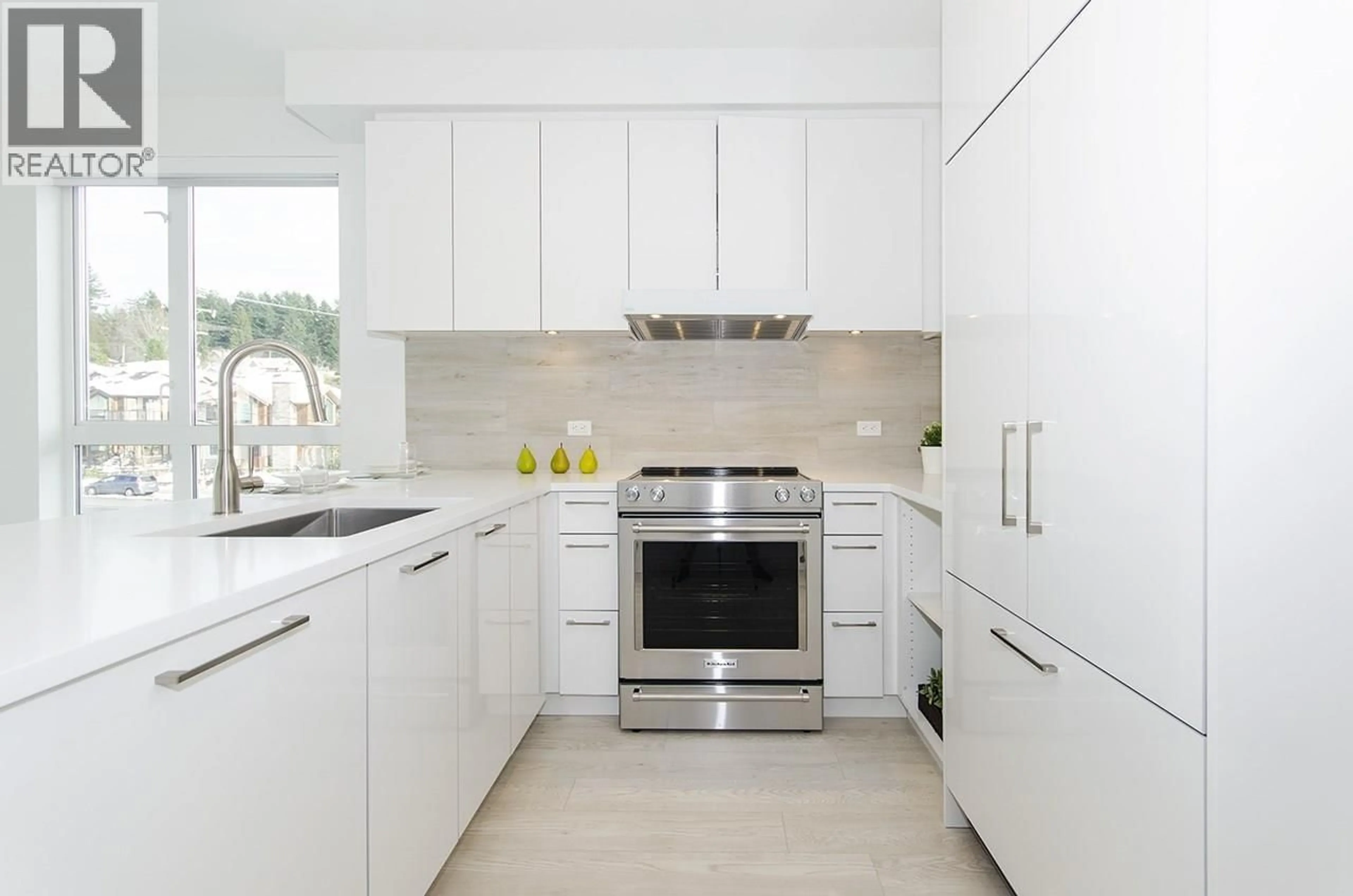 Contemporary kitchen, ceramic/tile floor for 315 - 711 14TH STREET, North Vancouver British Columbia V7M3E8