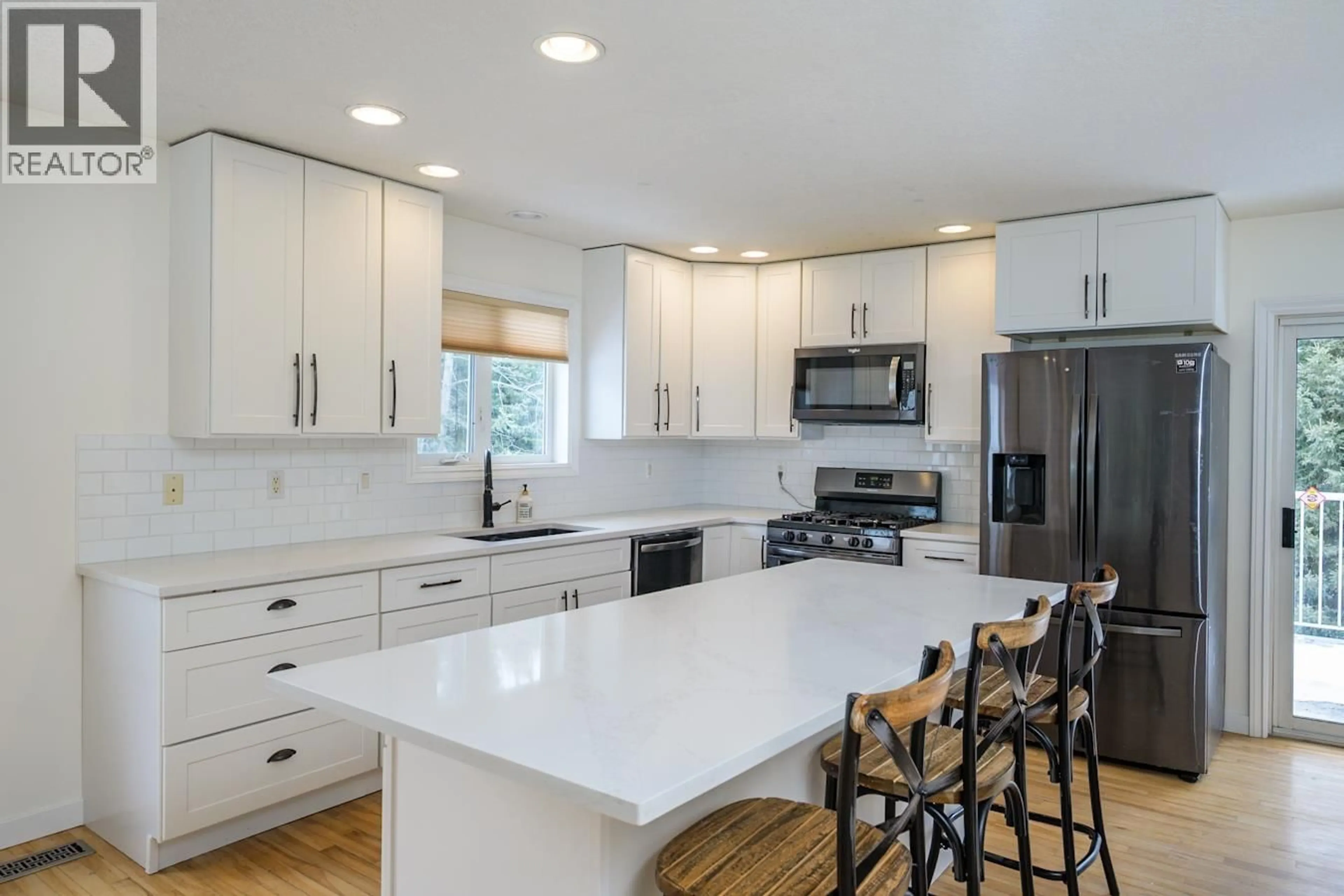 Open concept kitchen, unknown for 5100 NIGHTINGALE ROAD, Prince George British Columbia V2K5V9