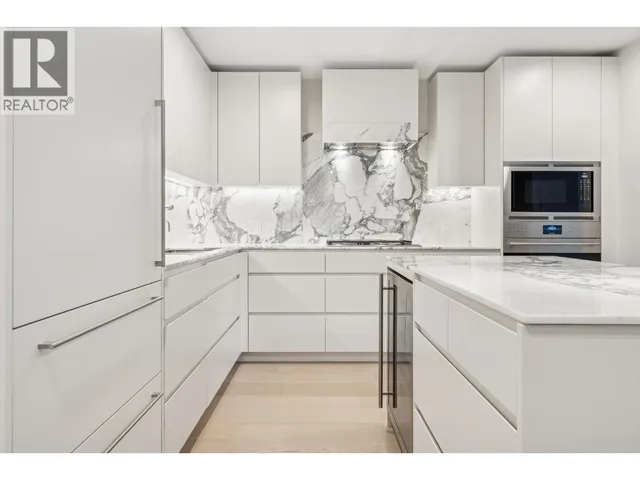 304 - 3668 10TH AVENUE, Vancouver 2