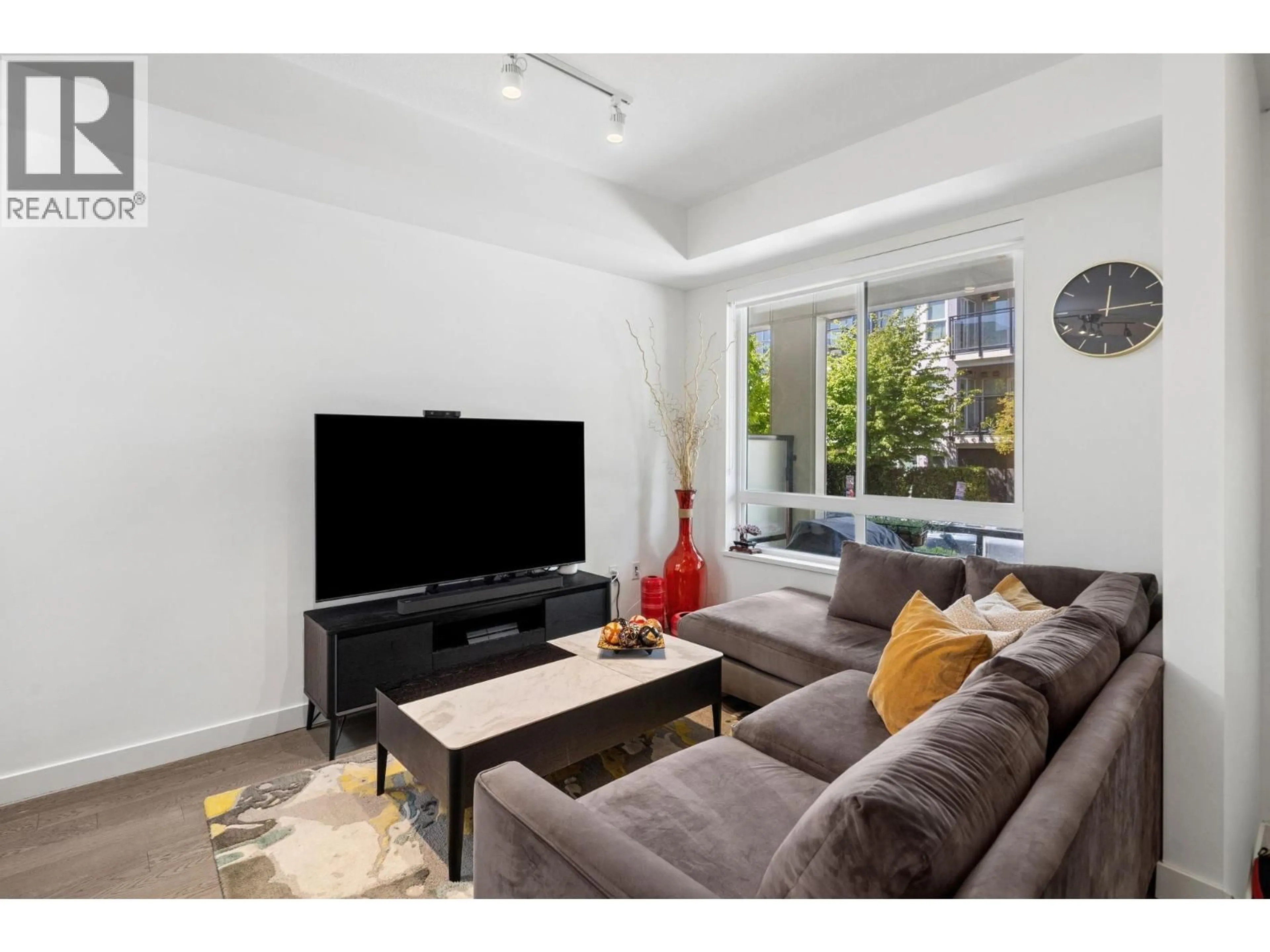 Living room with furniture, unknown for 77 - 10199 RIVER DRIVE, Richmond British Columbia V6X1Z2